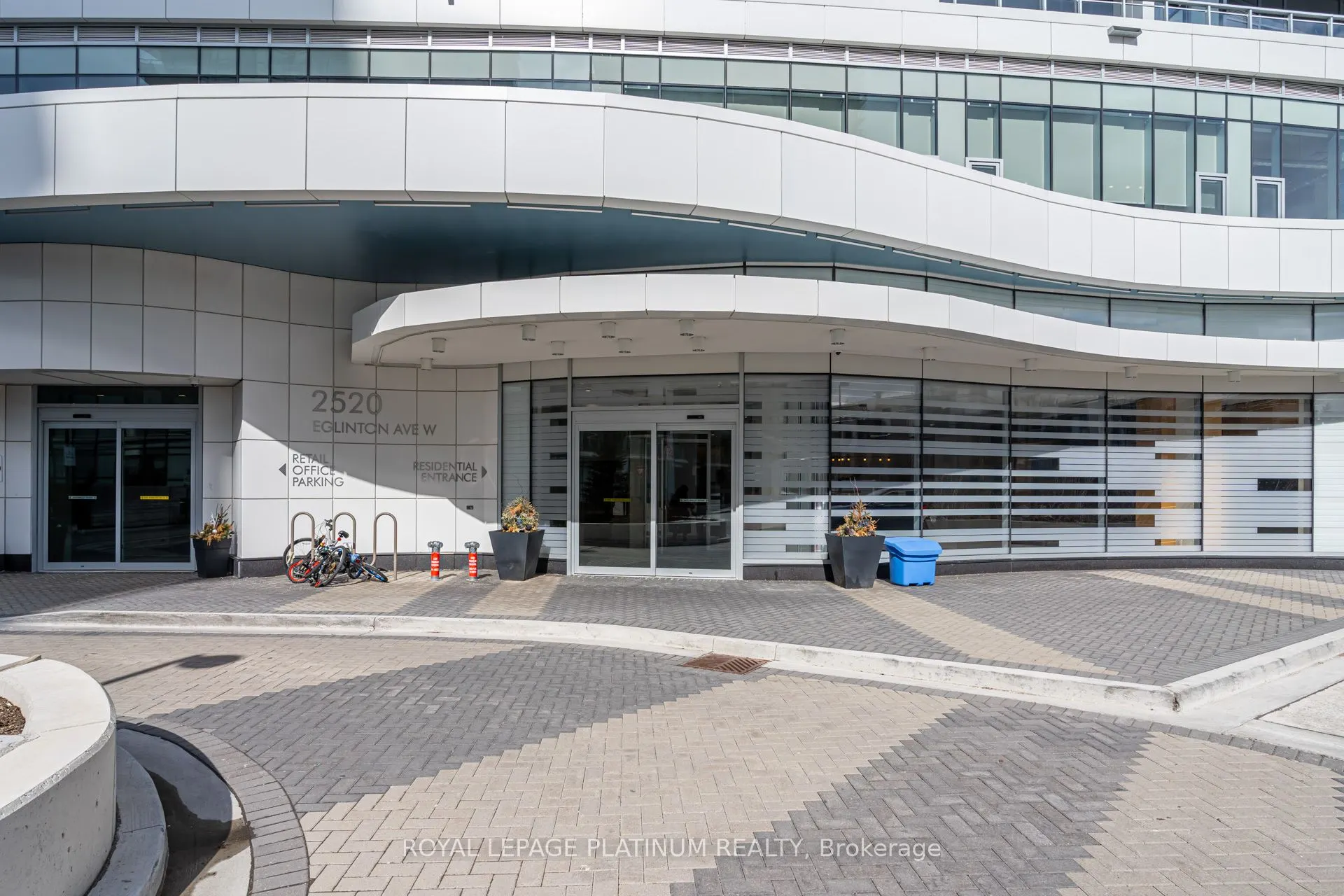 2520 Eglinton Avenue W, #1514