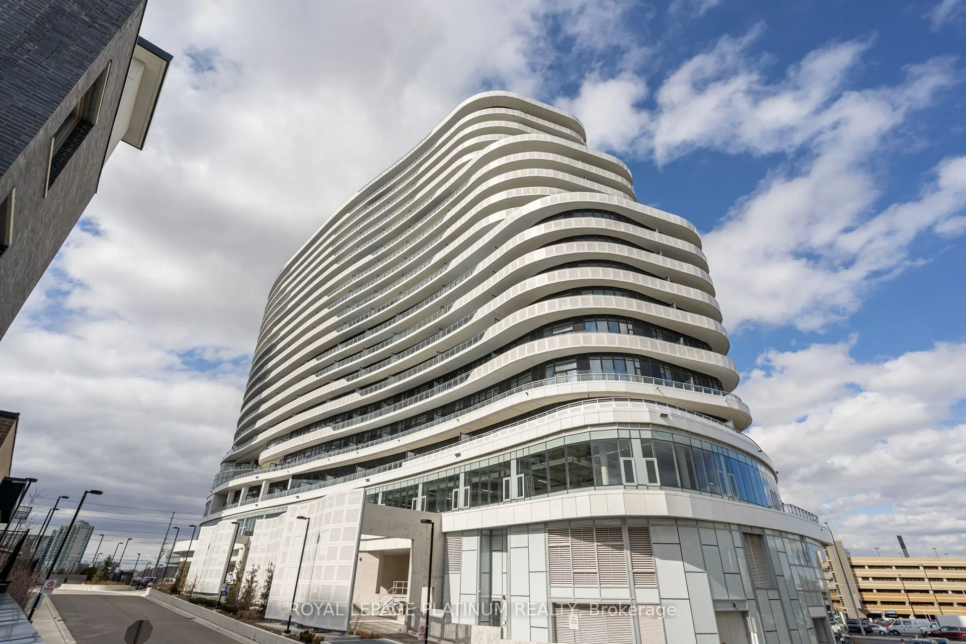 2520 Eglinton Avenue W, #1514
