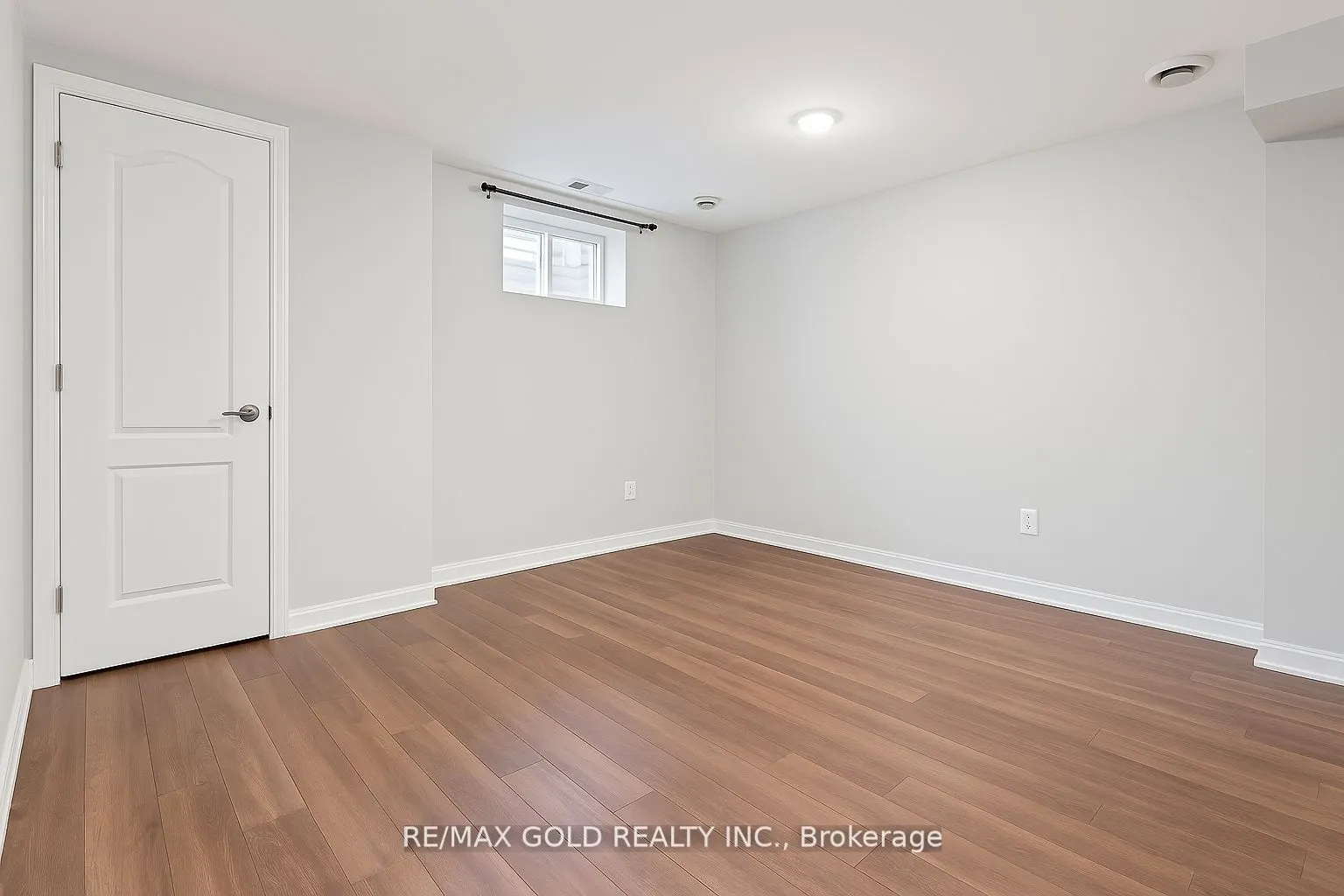 79 Windmill Boulevard, #BASEMENT B