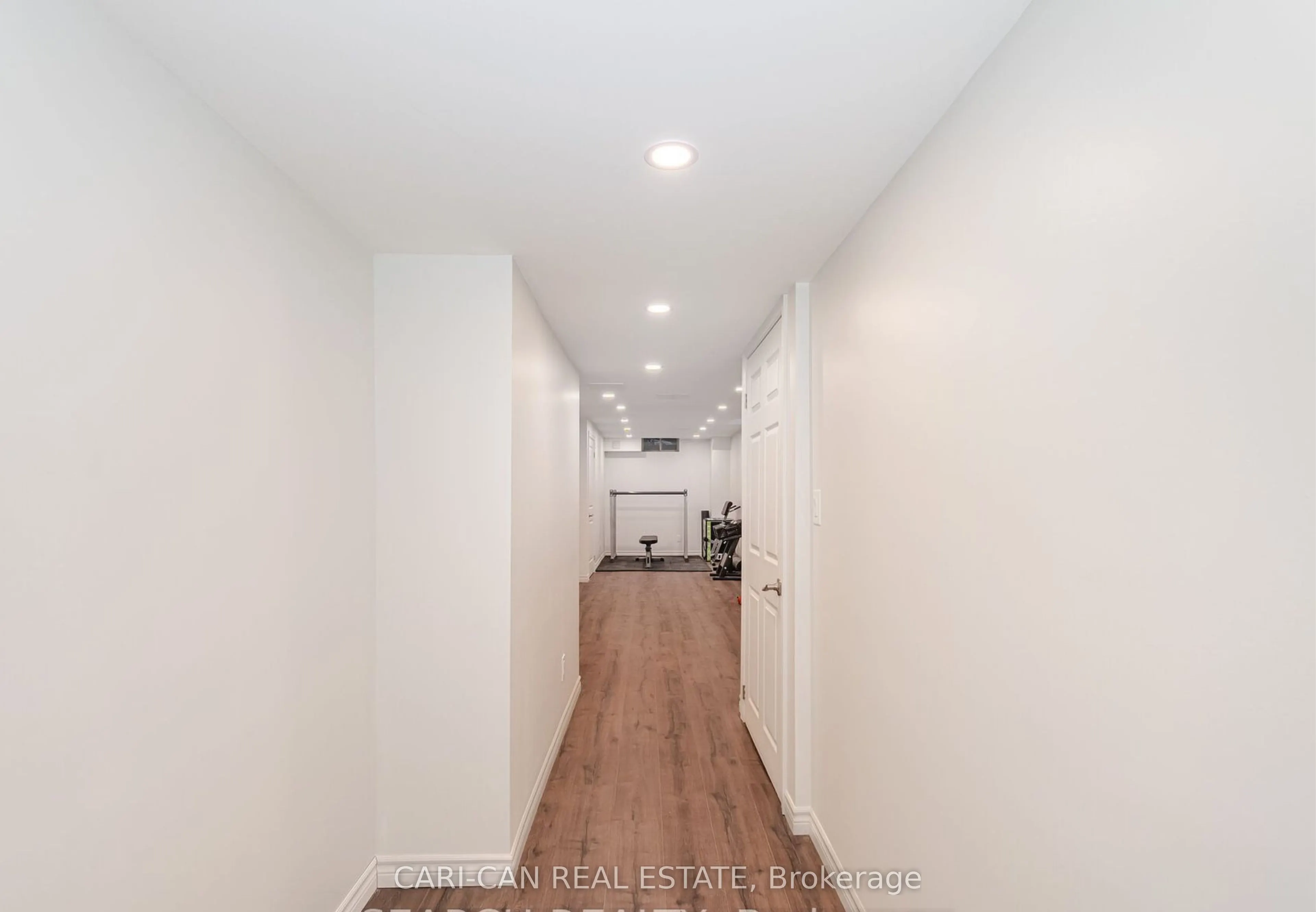 18 Angelfish Road