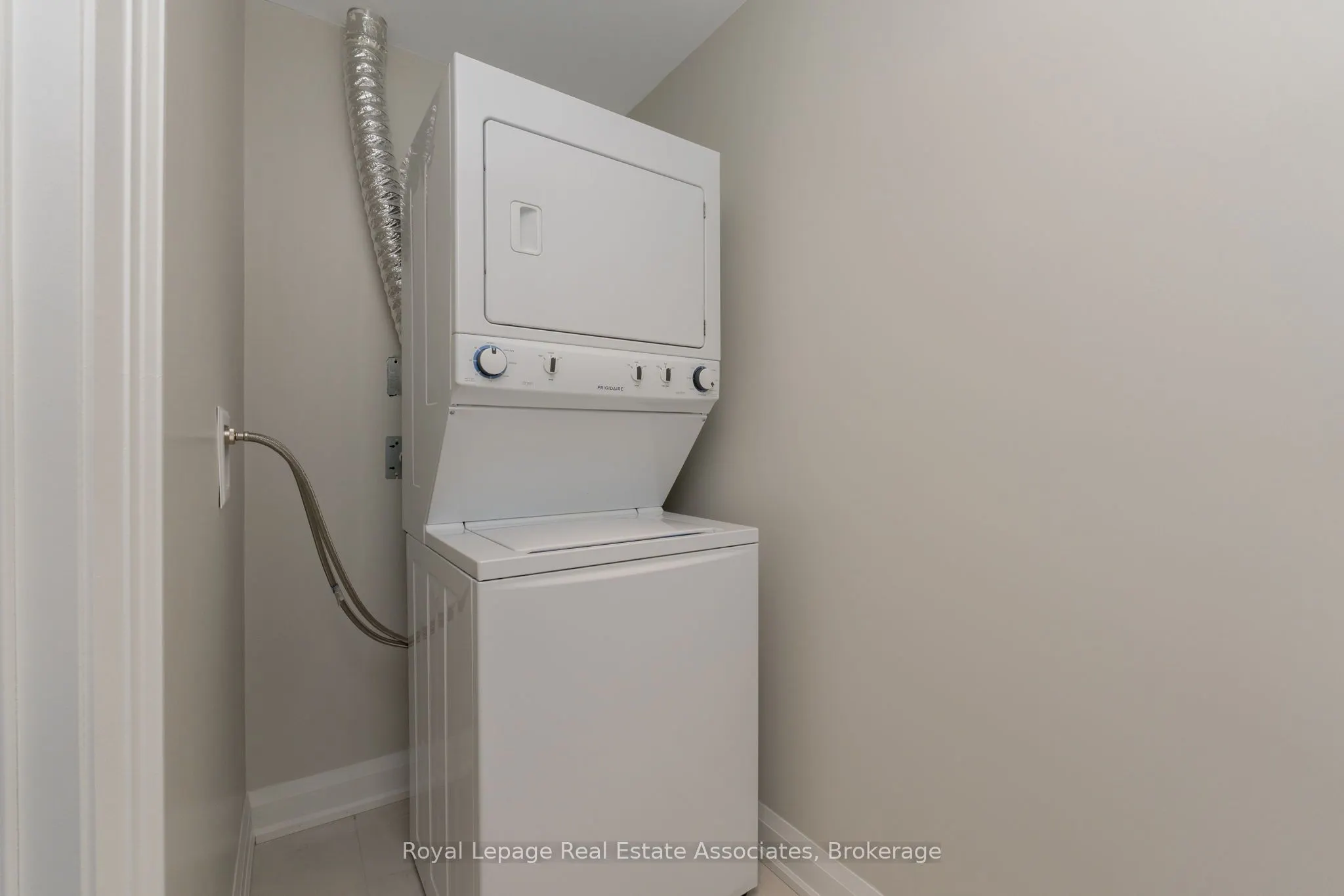 50 Hall Road, #403
