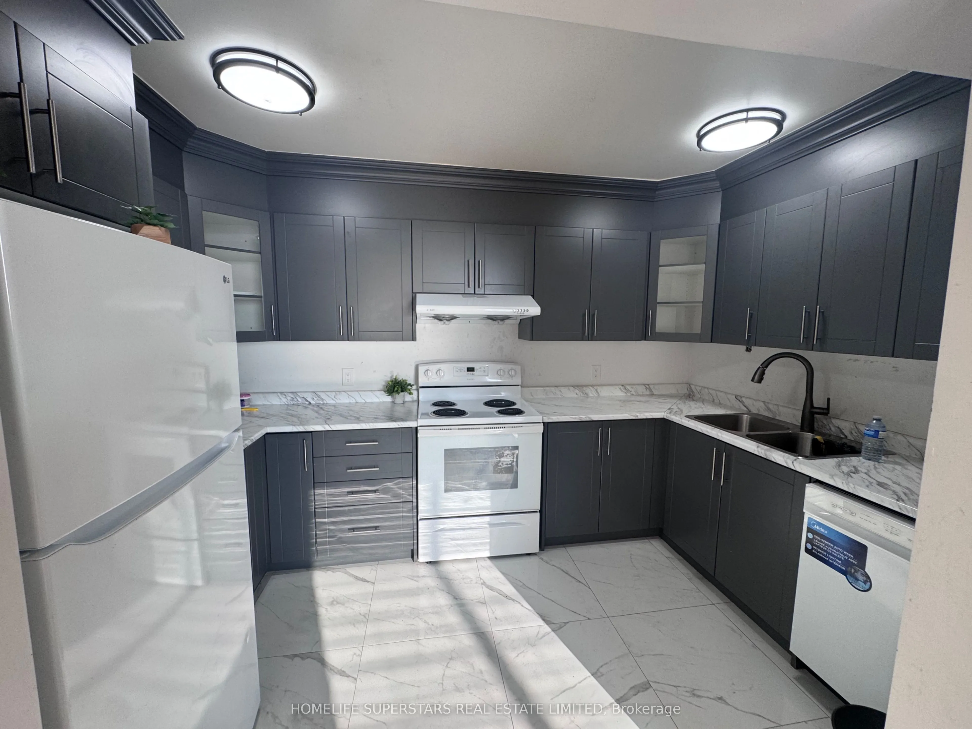 2835 Islington Avenue, #919