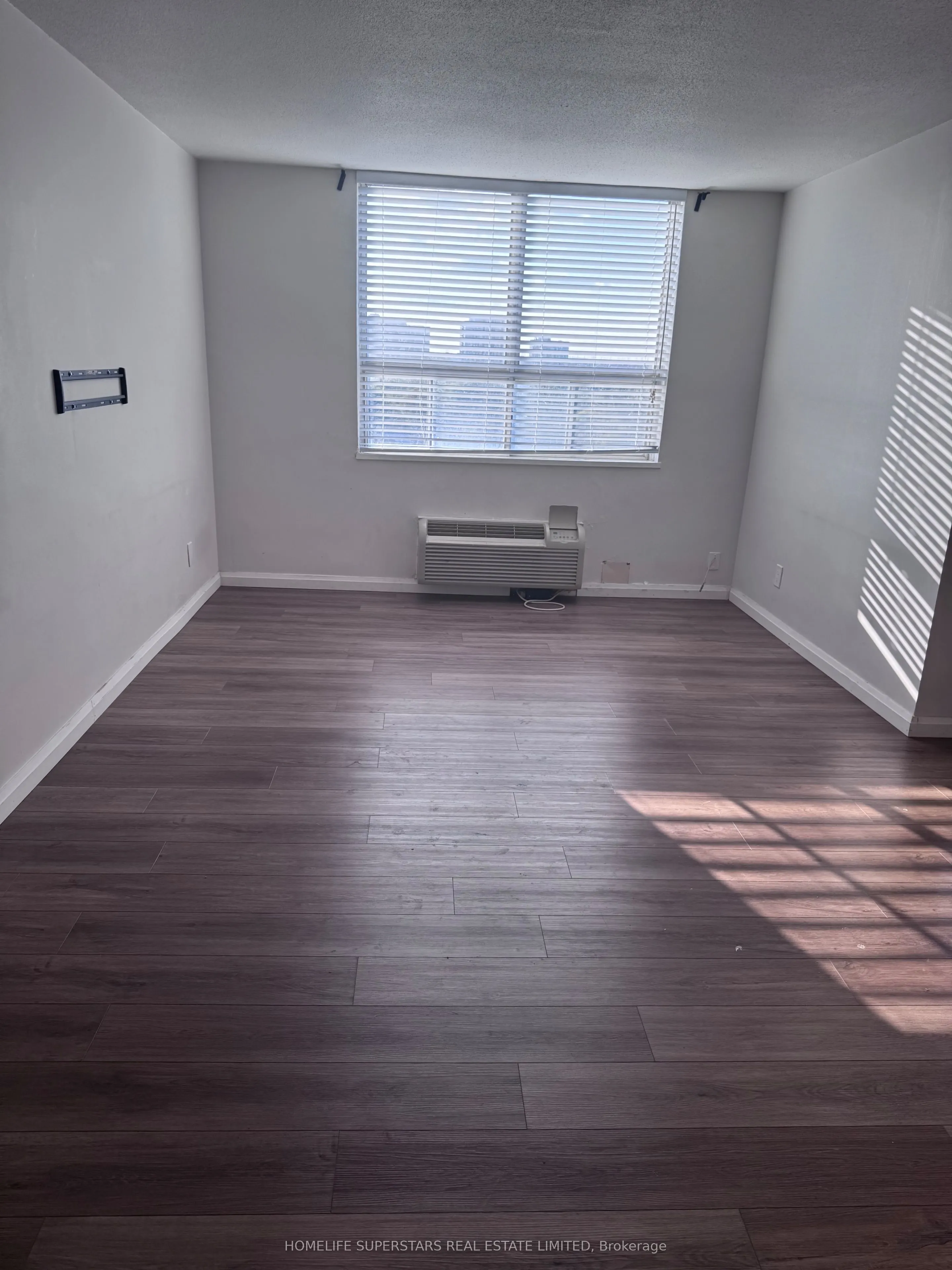 2835 Islington Avenue, #919