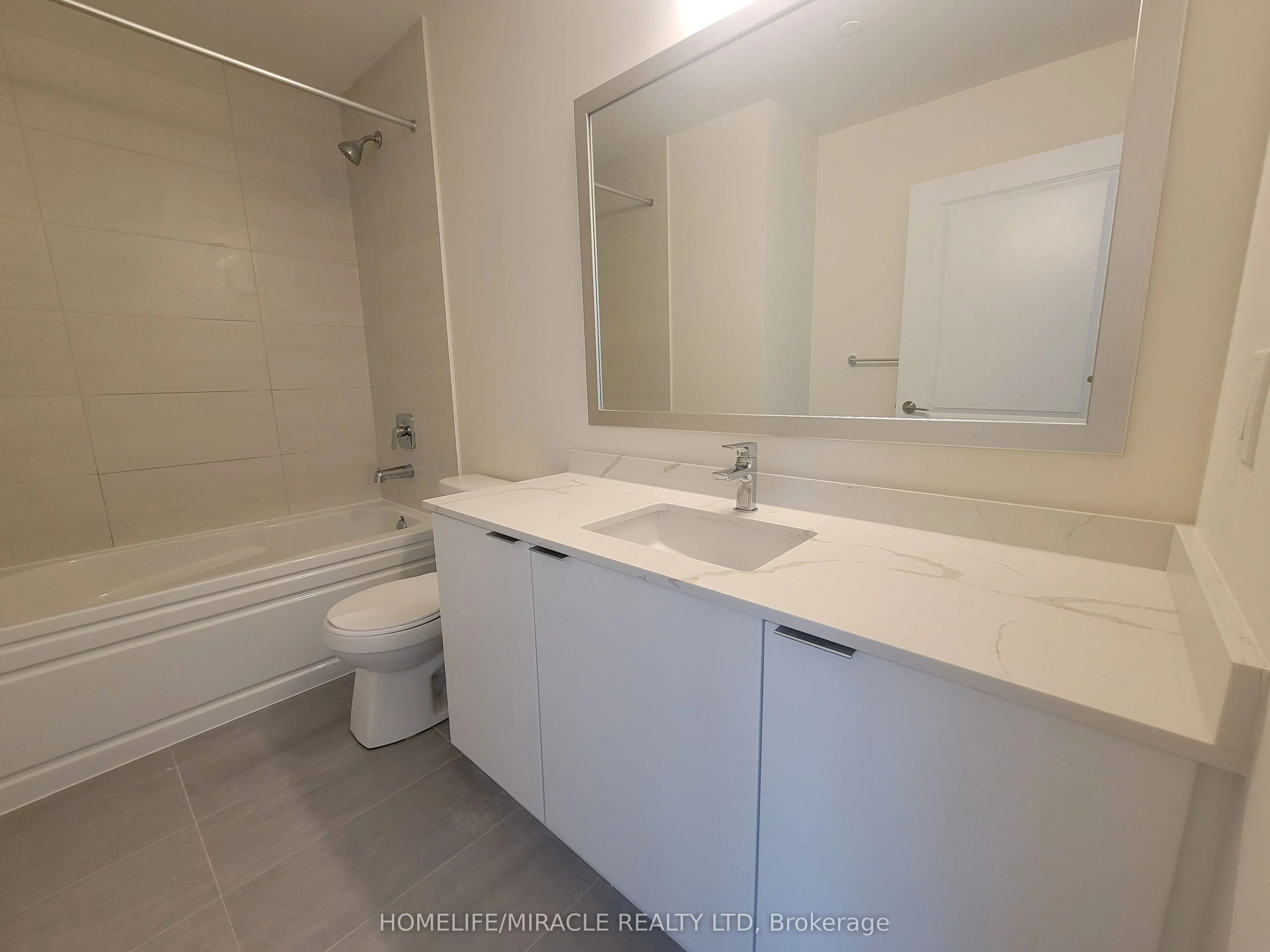 15 Watergarden Drive, #210
