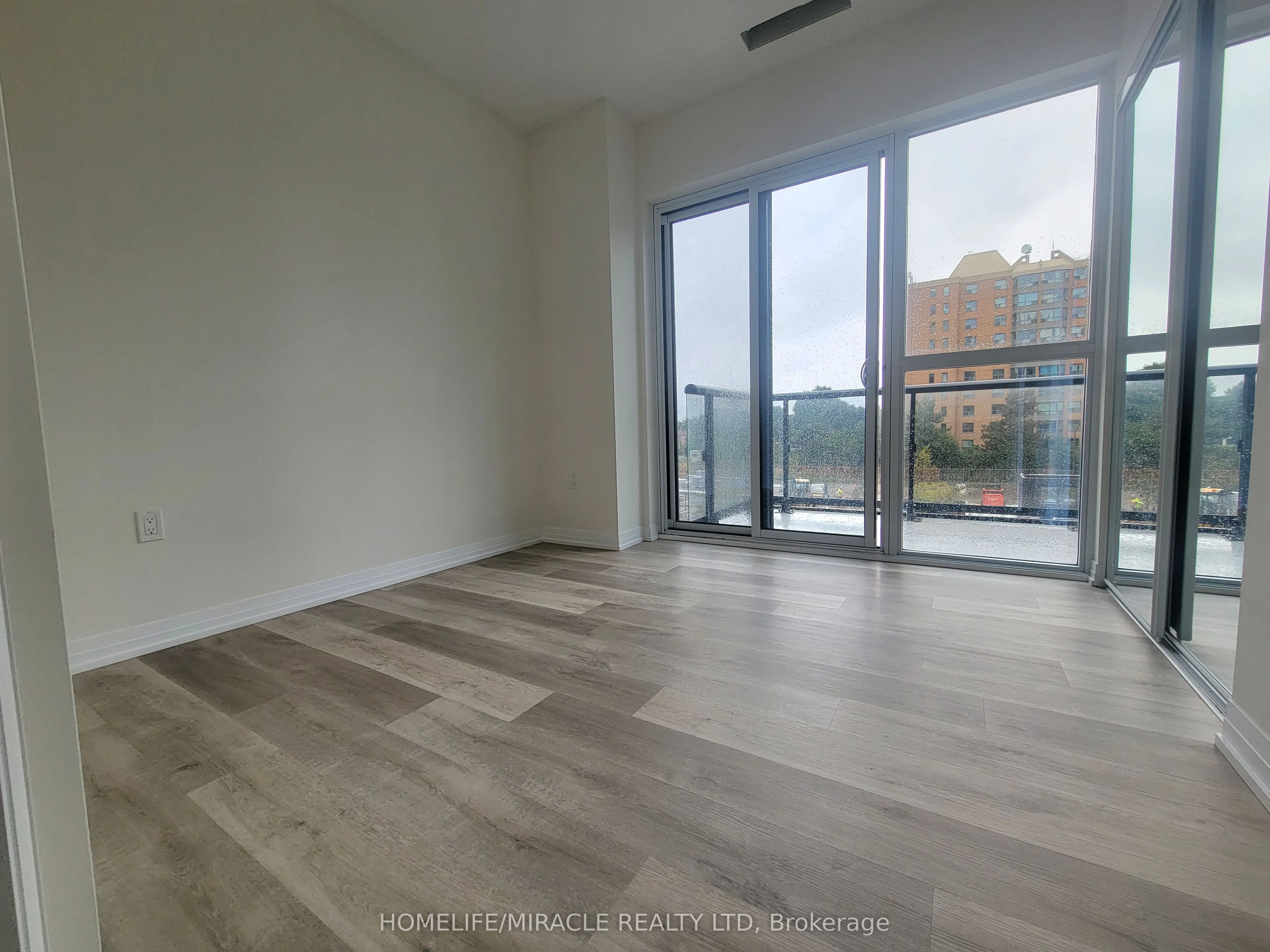 15 Watergarden Drive, #210