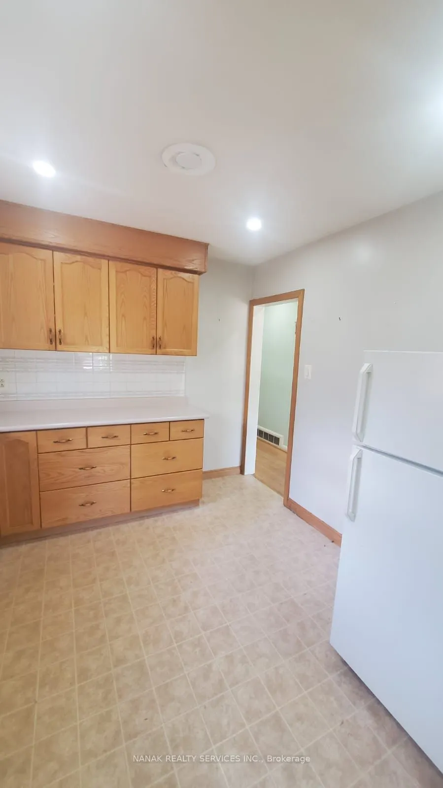 24 Alhart Drive, #UPPER