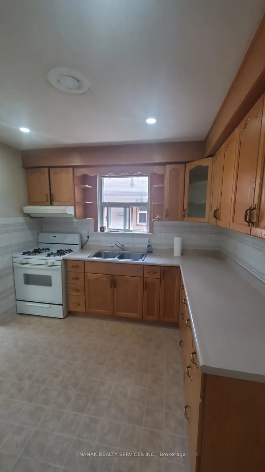 24 Alhart Drive, #UPPER