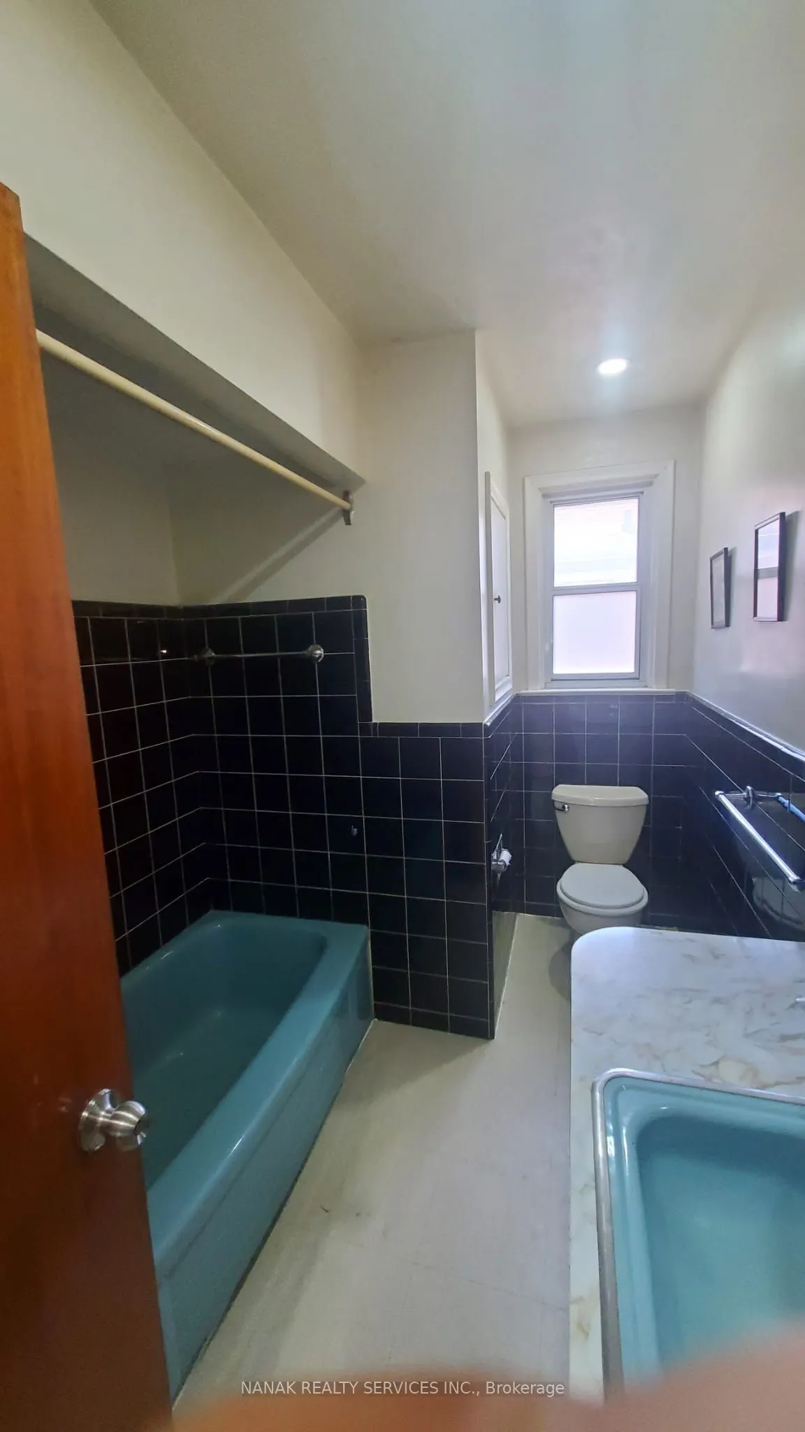 24 Alhart Drive, #UPPER