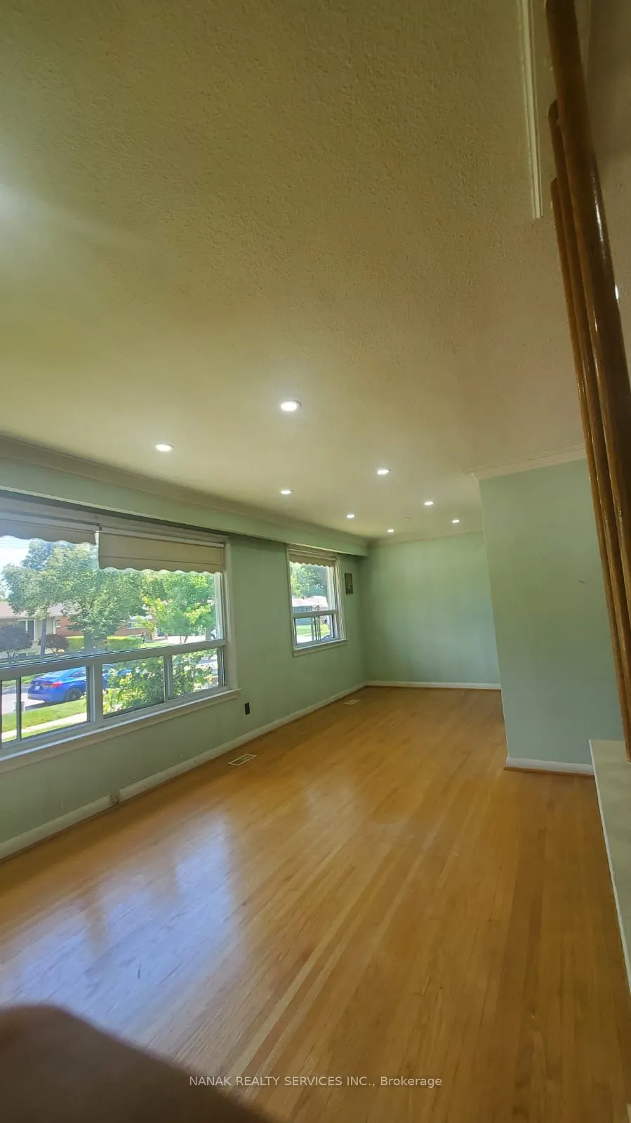 24 Alhart Drive, #UPPER