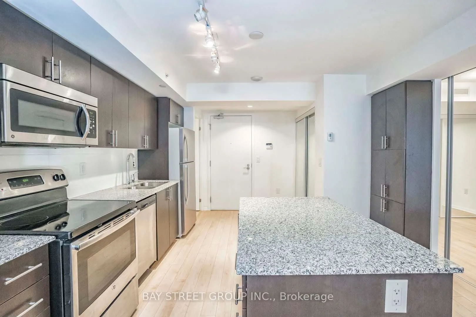 830 Lawrence Avenue W, #331
