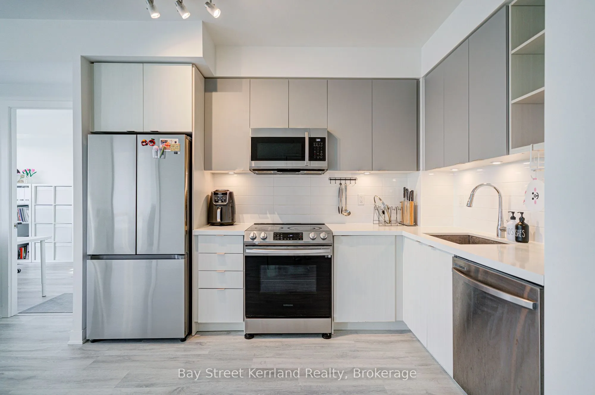 4675 Metcalfe Avenue, #1206
