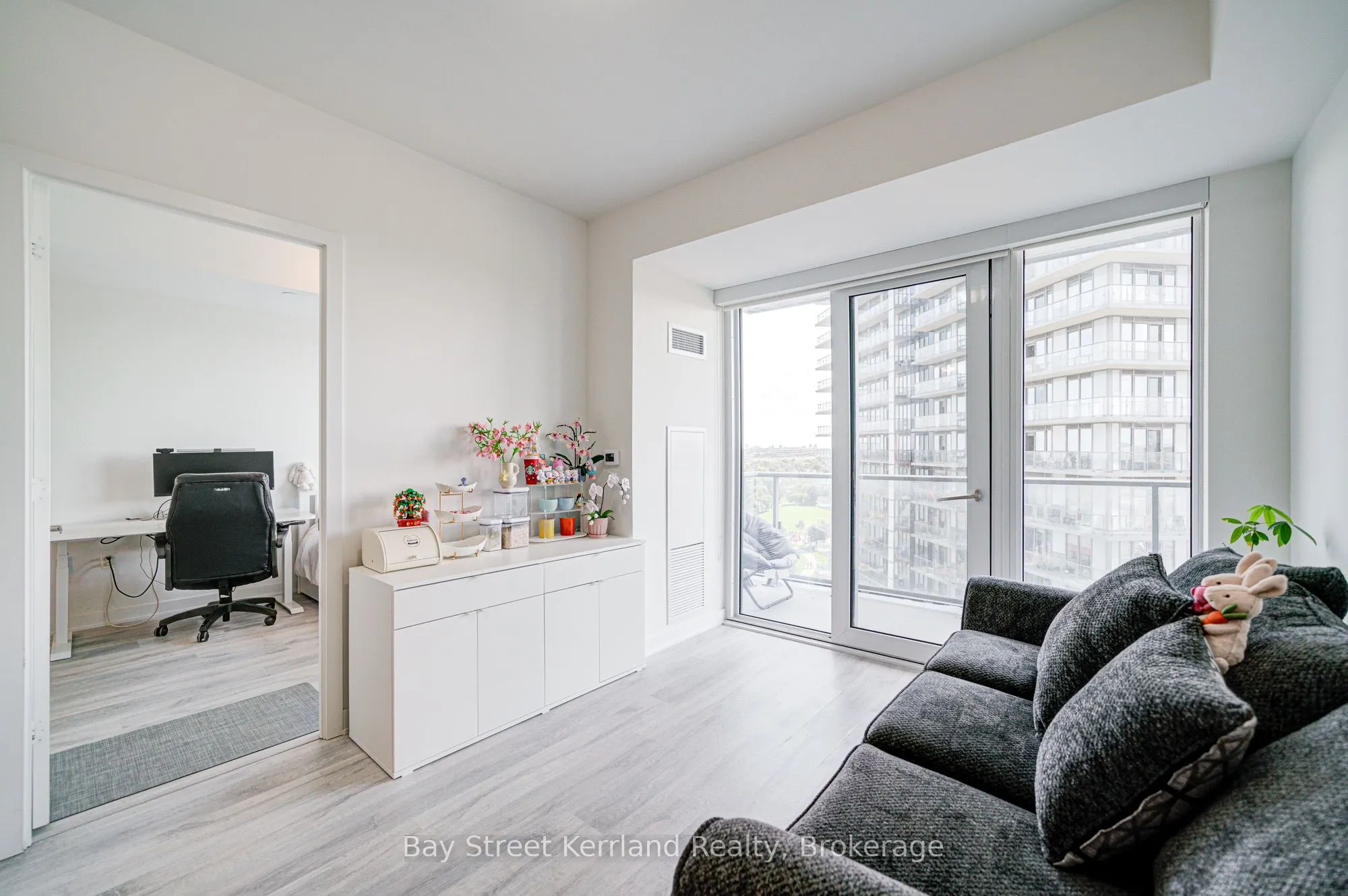 4675 Metcalfe Avenue, #1206