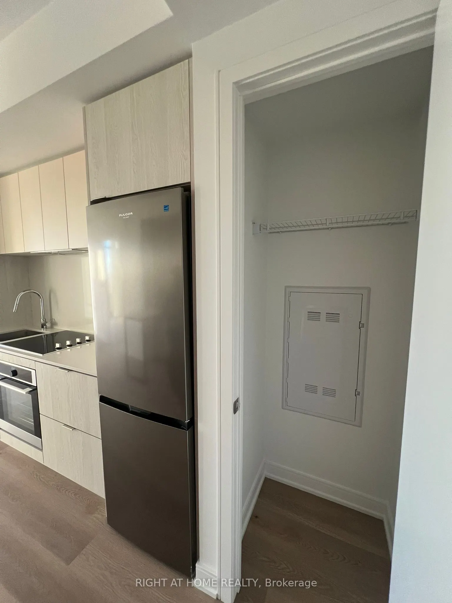 3009 Novar Road, #532