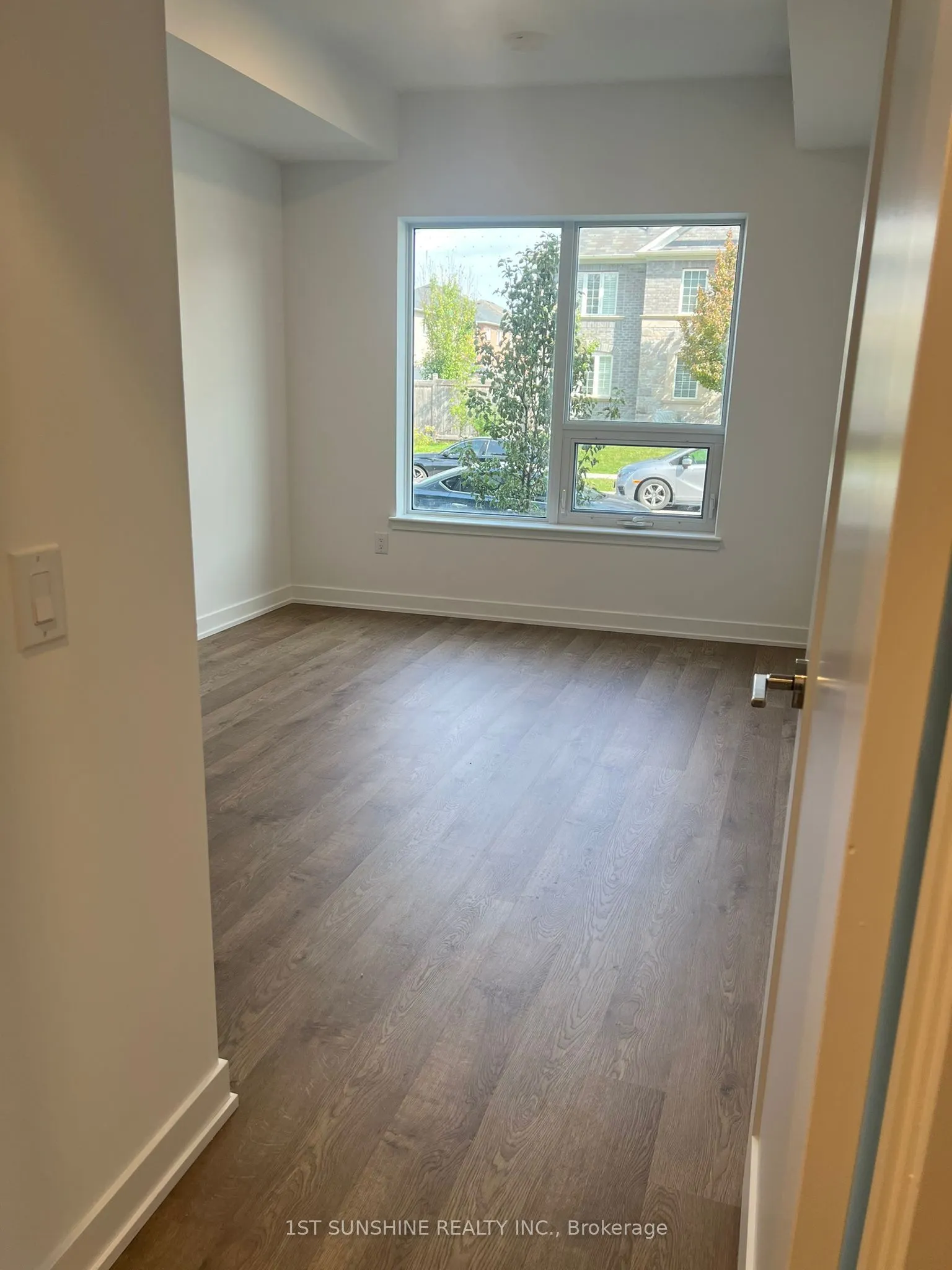 5081 Hurontario Street, #110