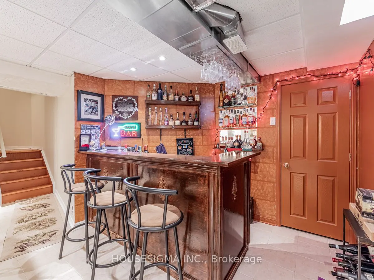 415 Hillbury Drive
