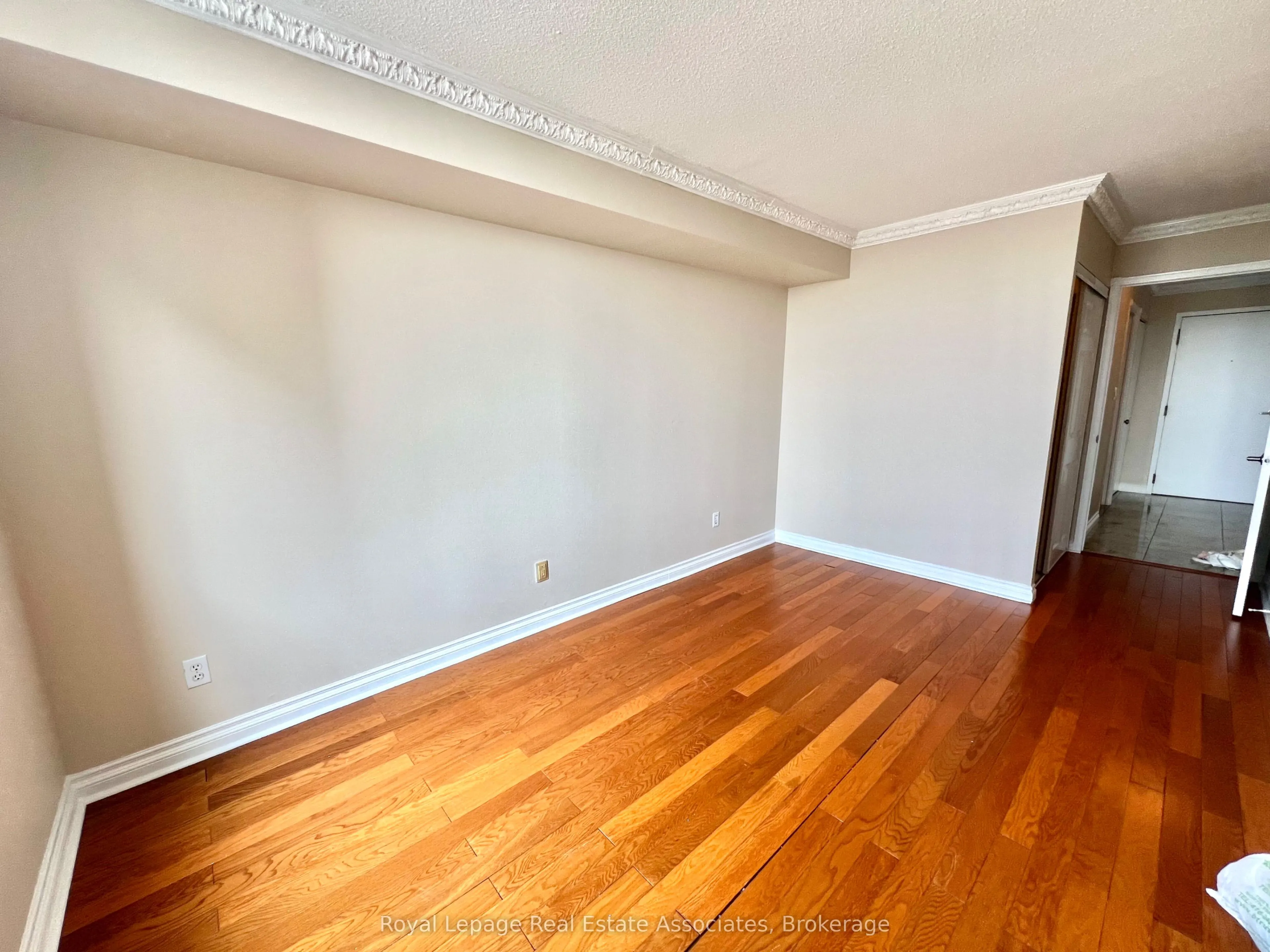135 Hillcrest Avenue, #1507