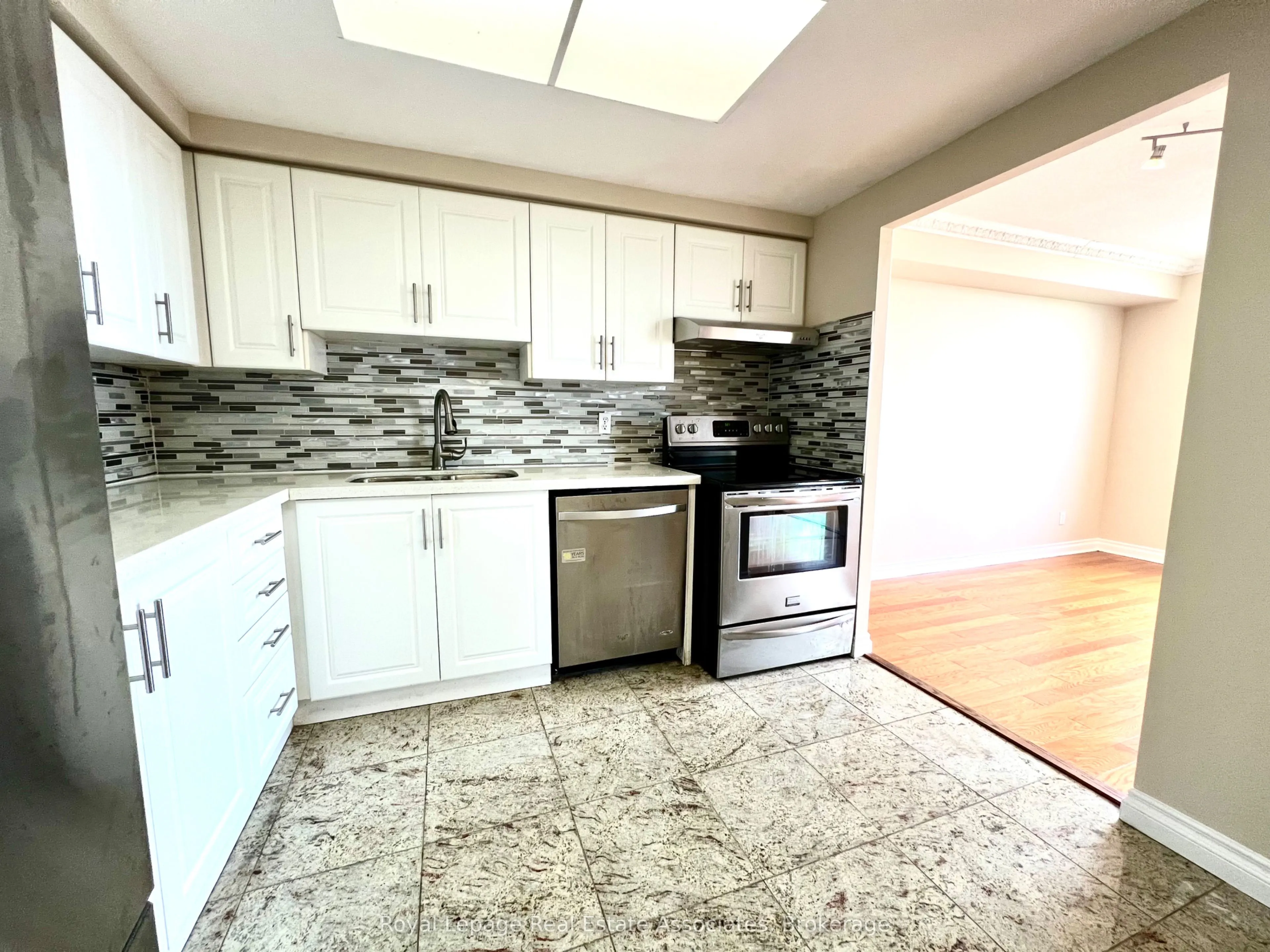 135 Hillcrest Avenue, #1507