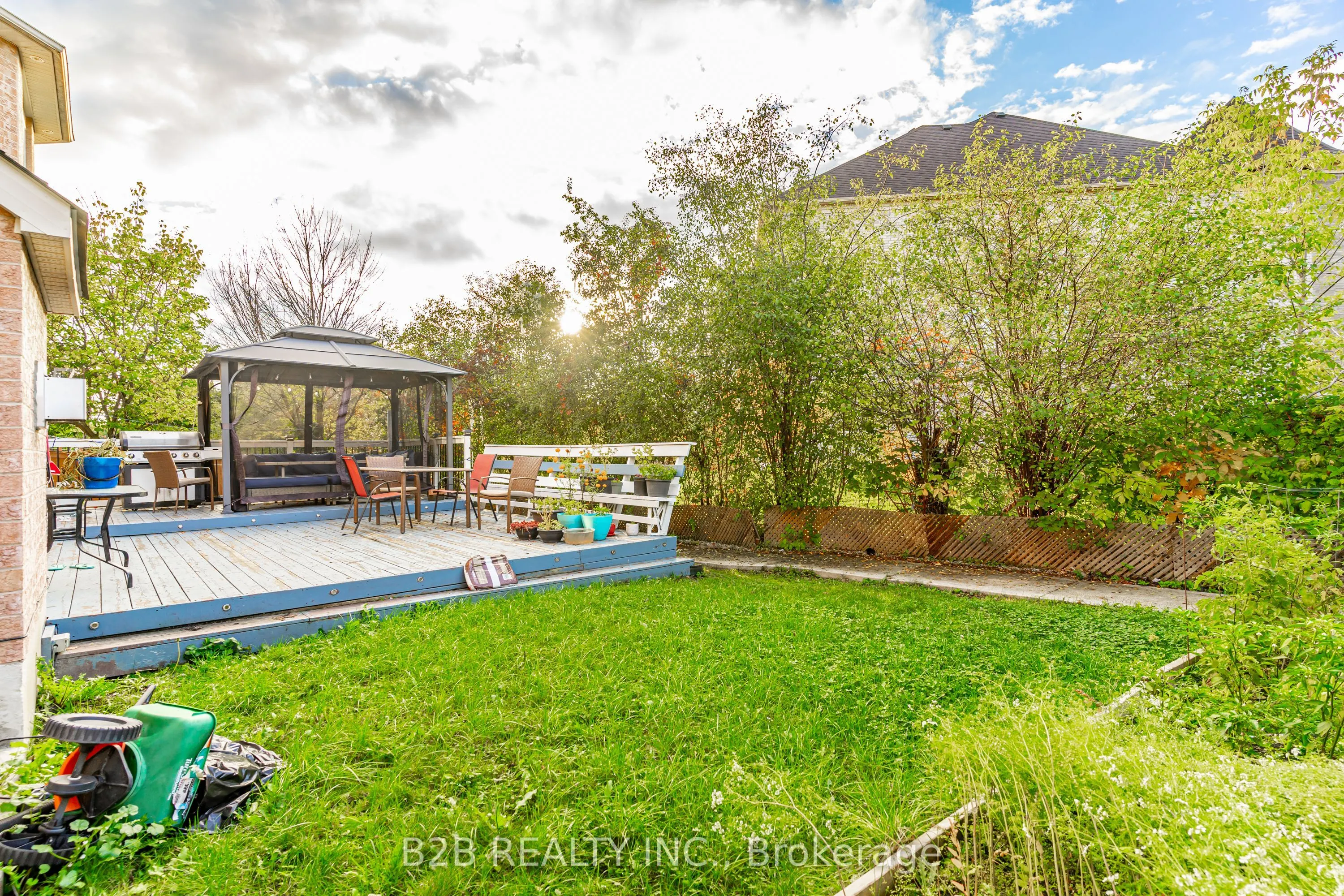 12 Valleywest Road