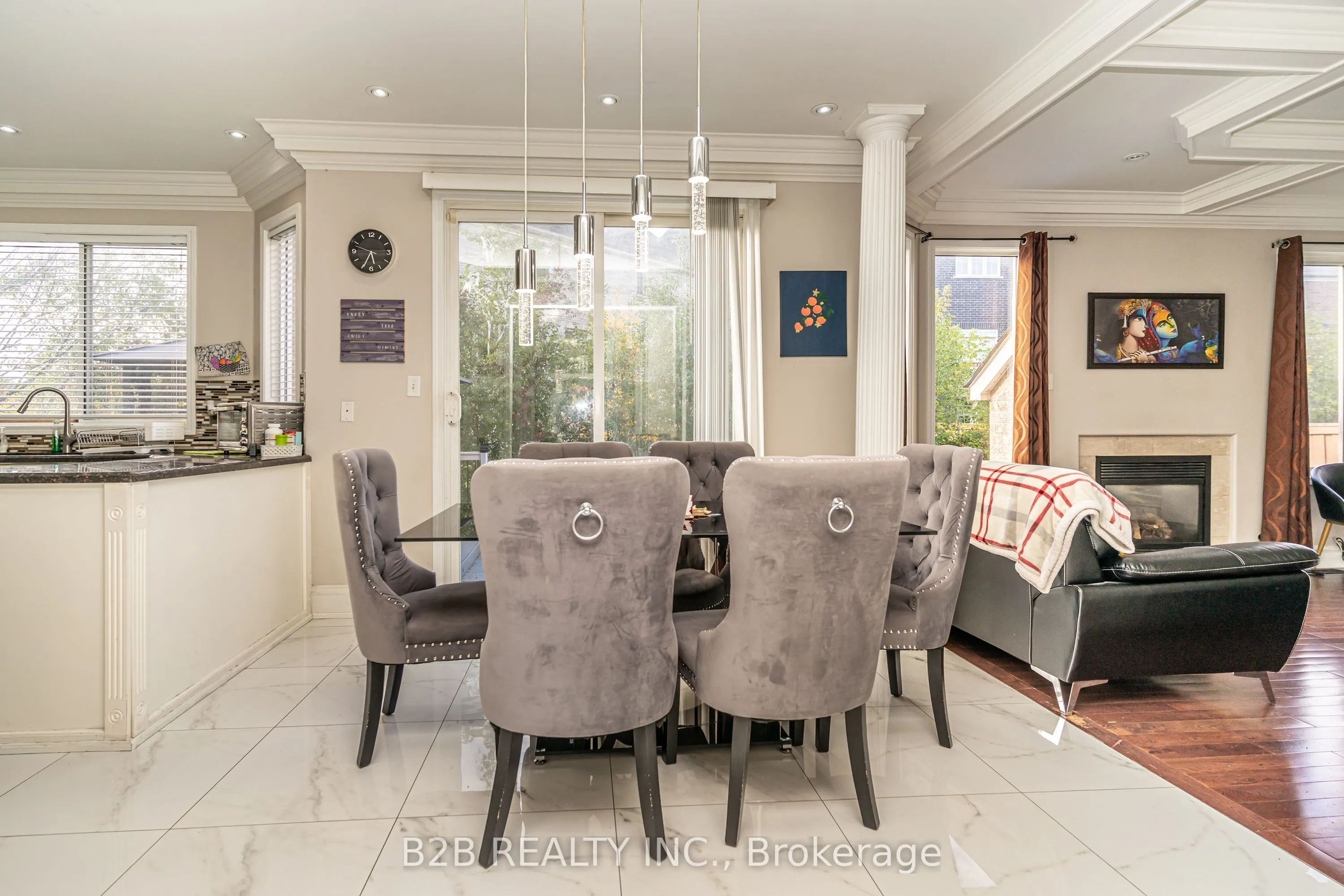 12 Valleywest Road