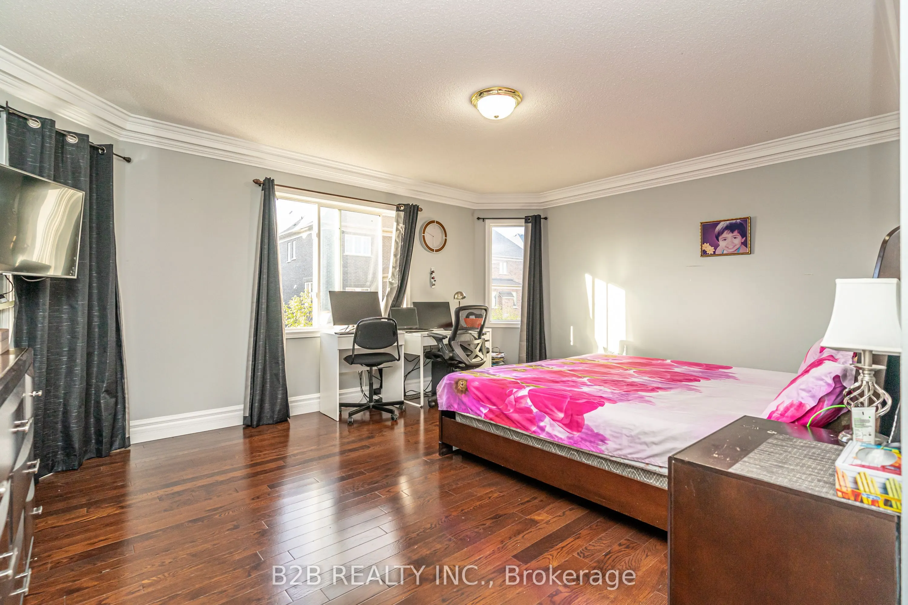 12 Valleywest Road