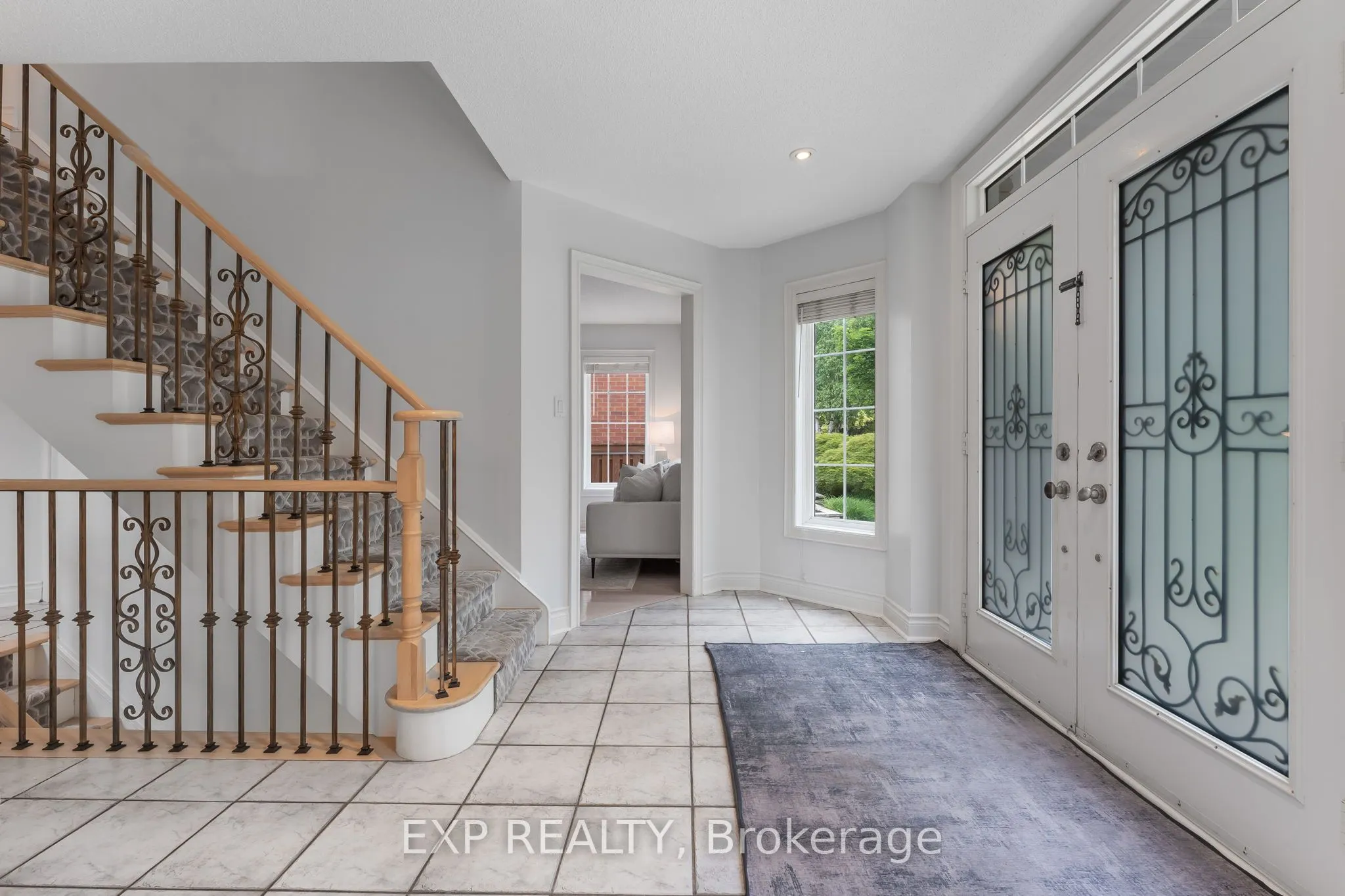 2000 Peak Place