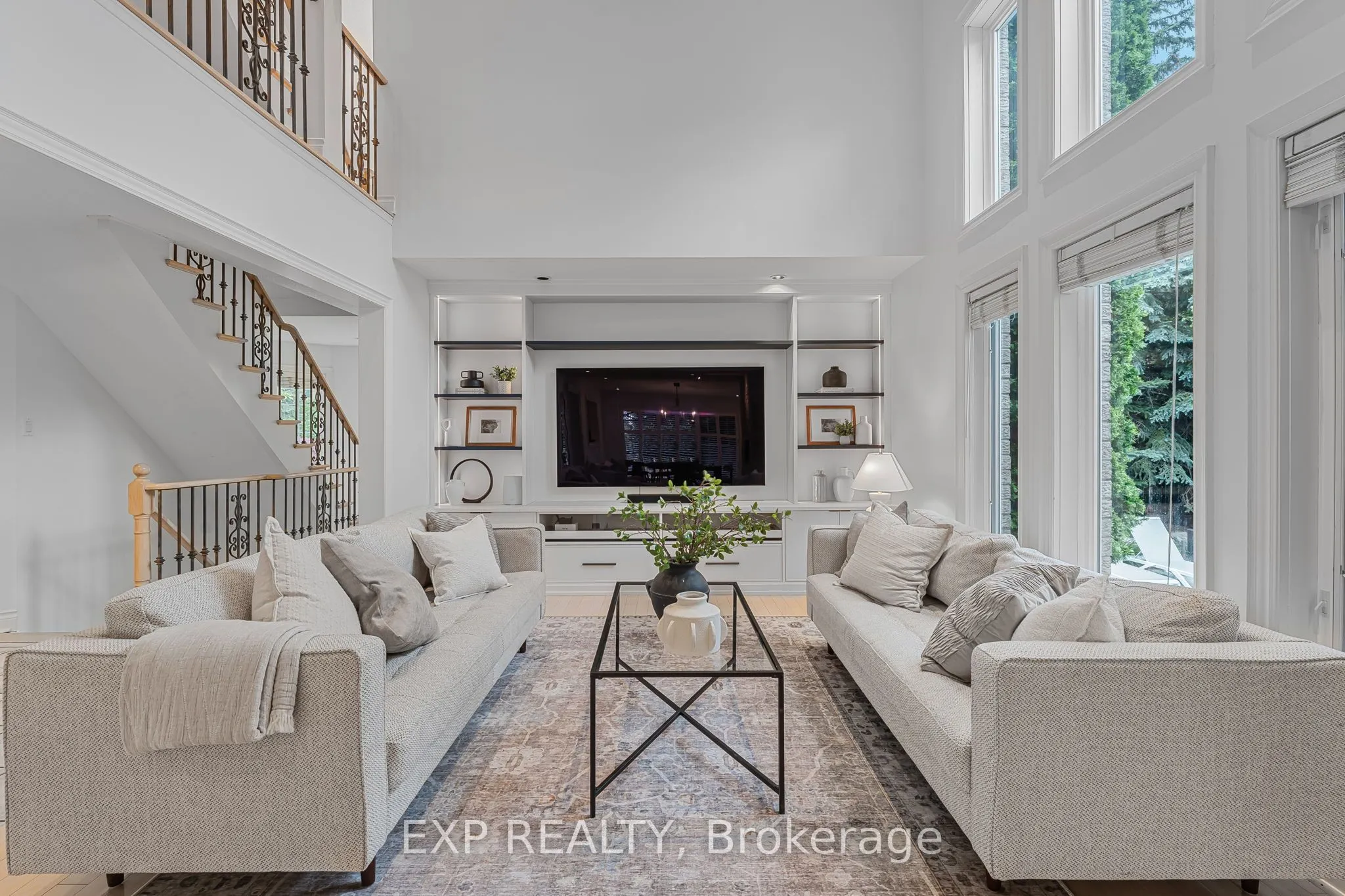 2000 Peak Place
