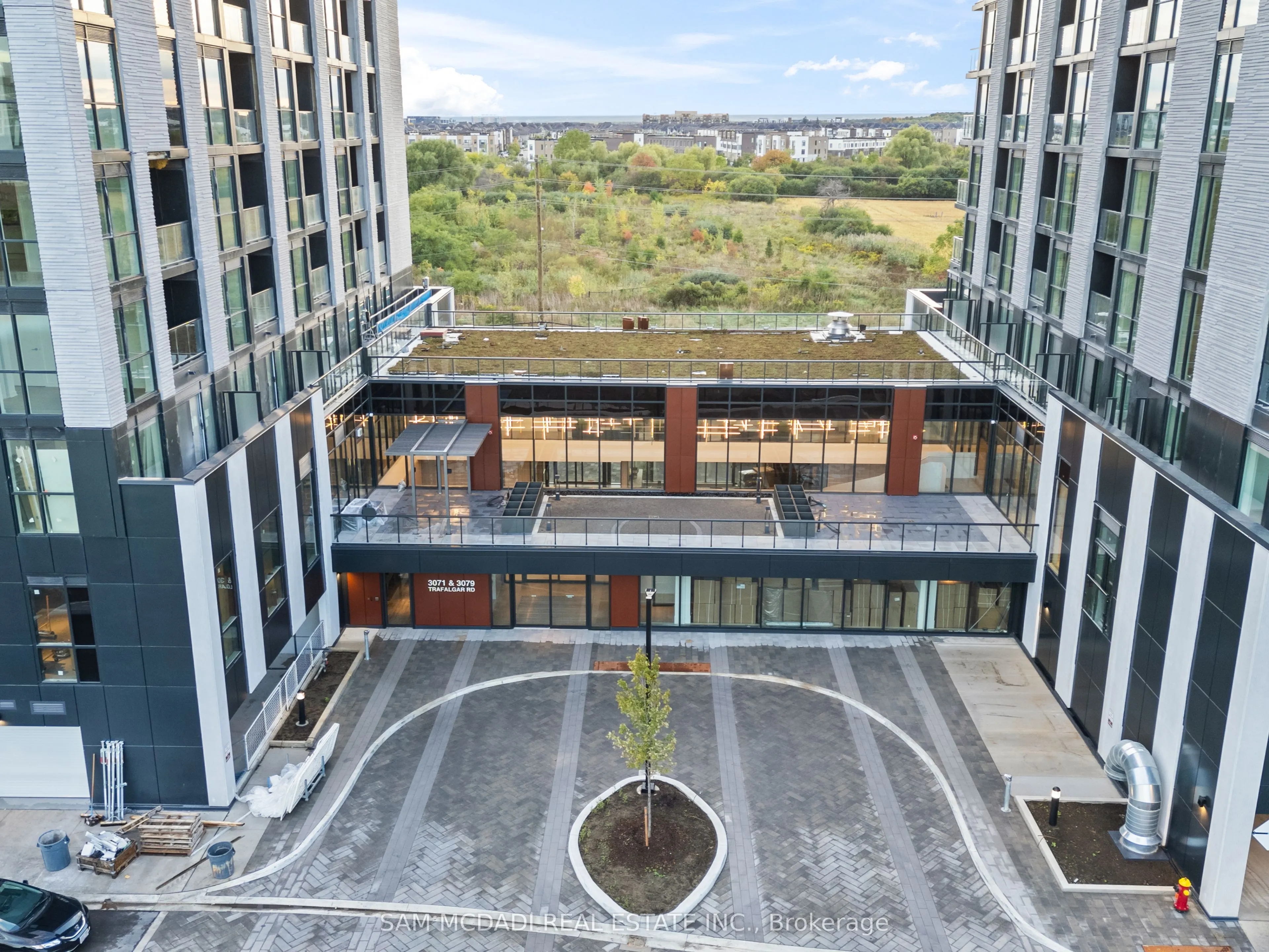 3079 Trafalgar Road, #1805