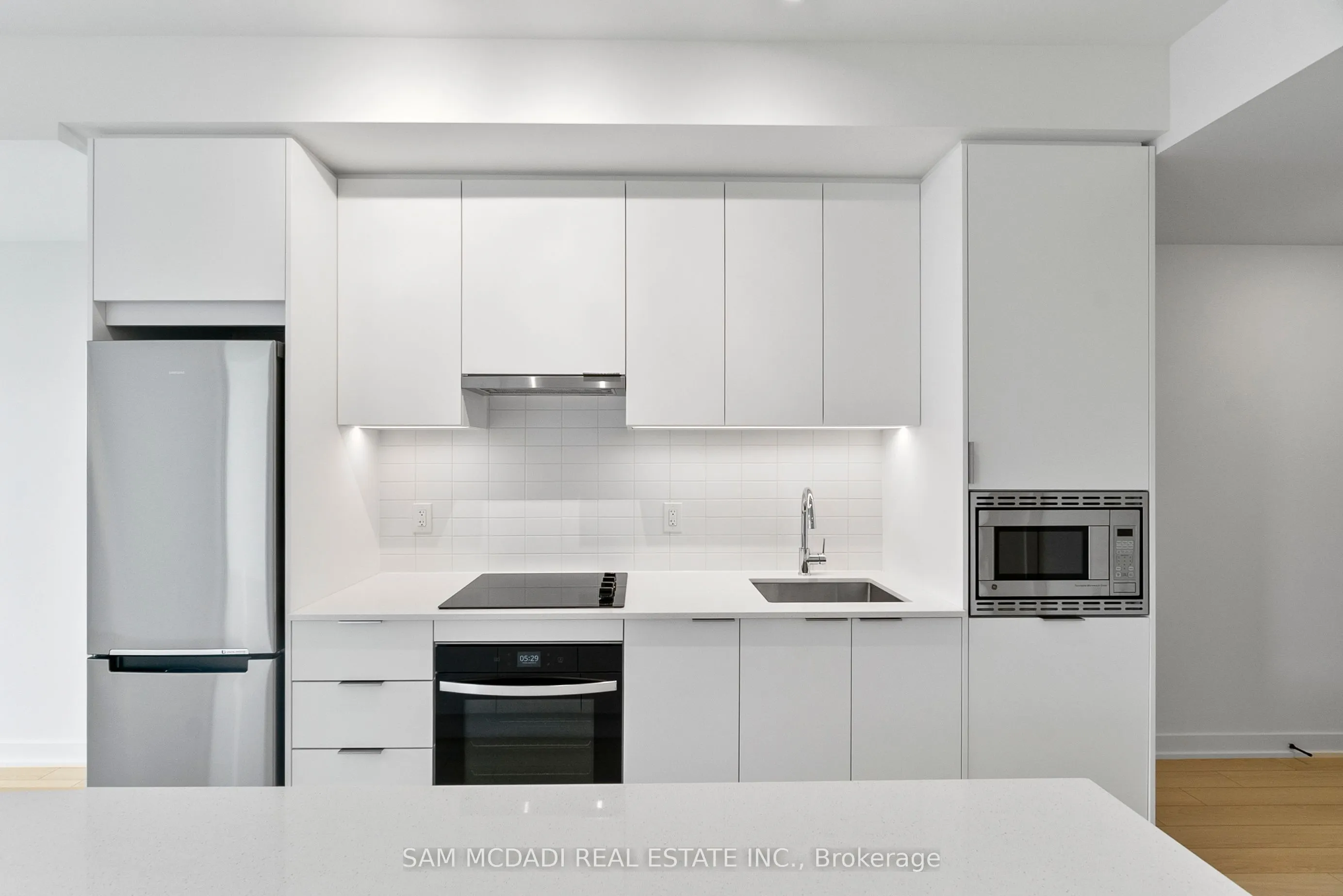 3079 Trafalgar Road, #1805