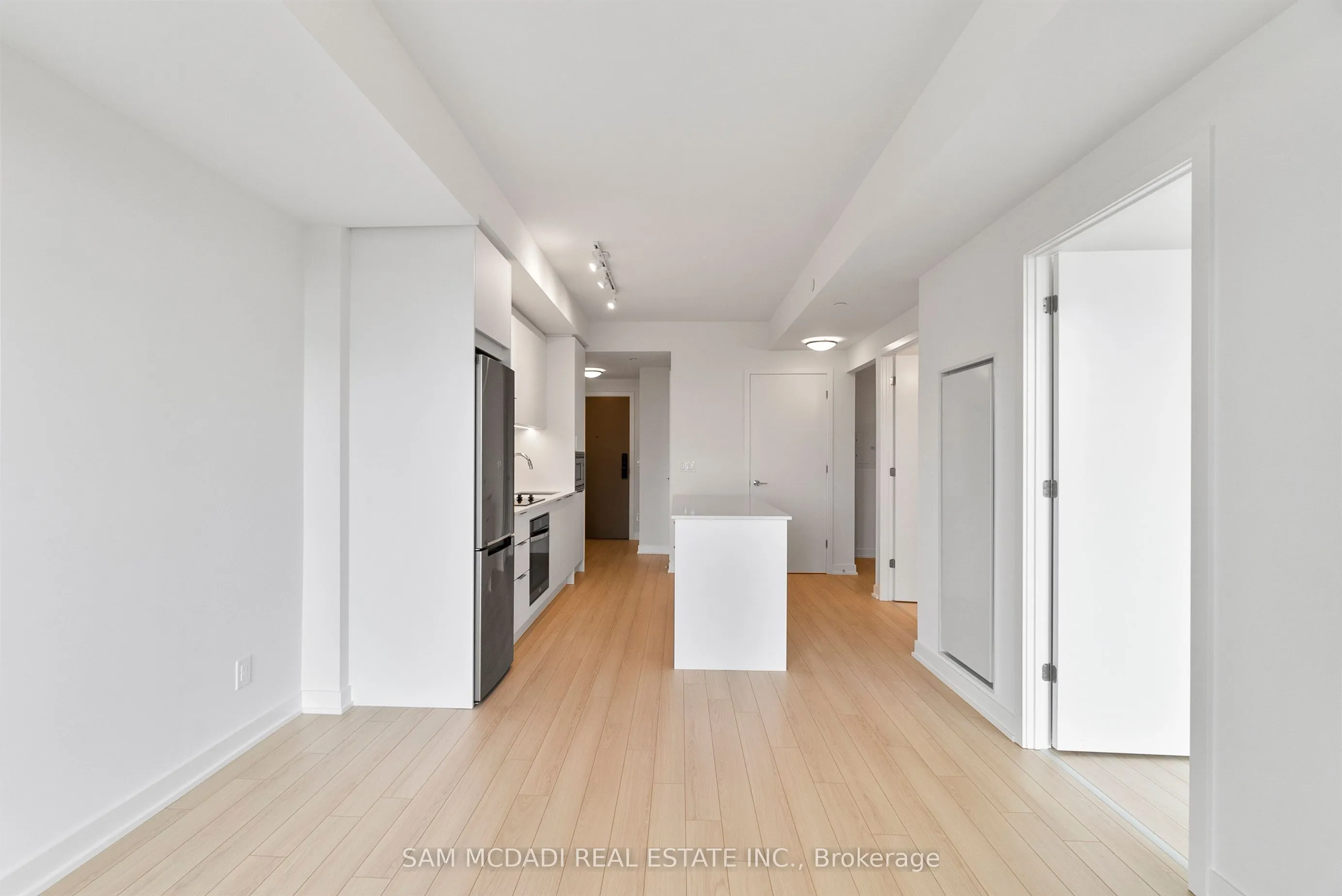 3079 Trafalgar Road, #1805