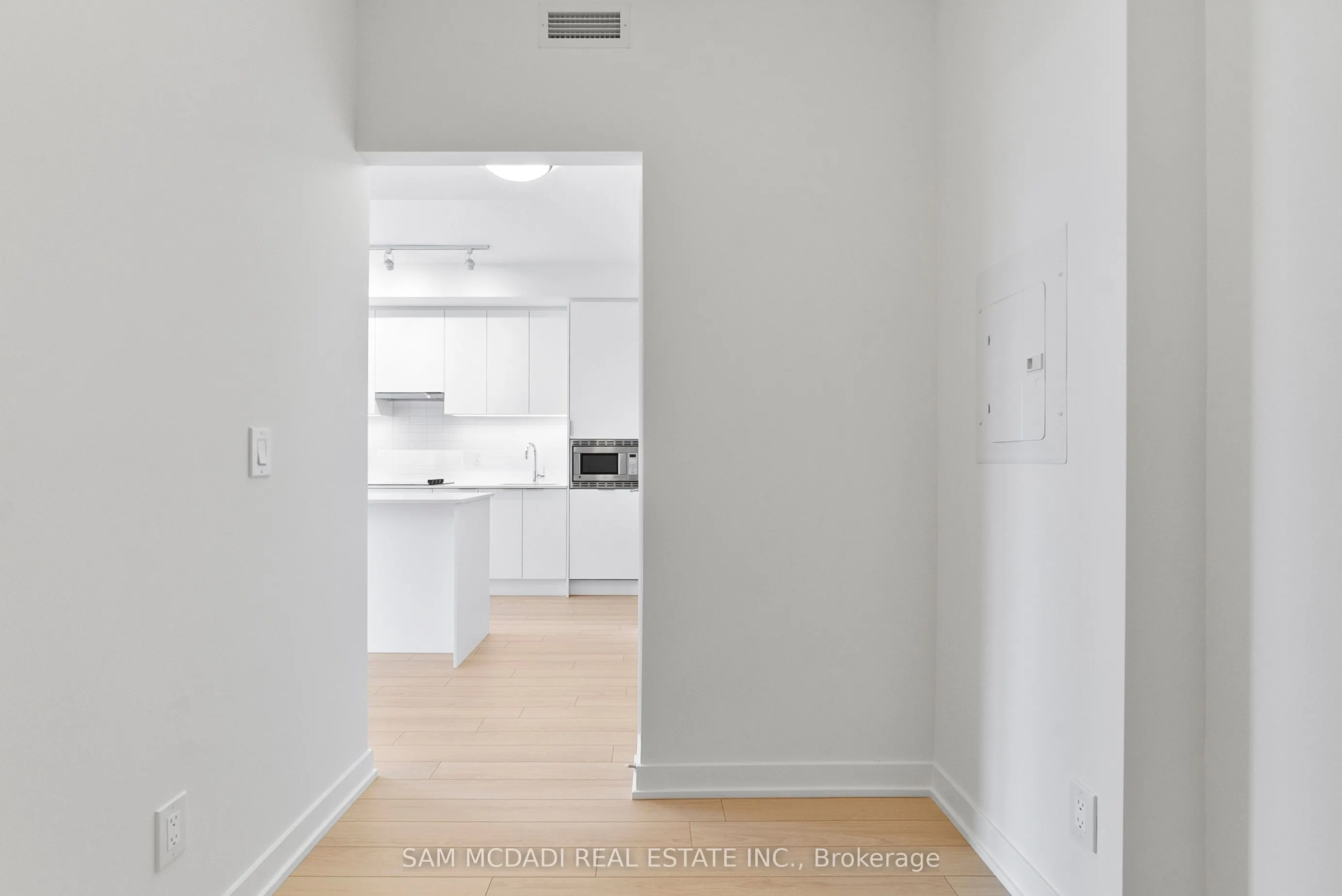 3079 Trafalgar Road, #1805