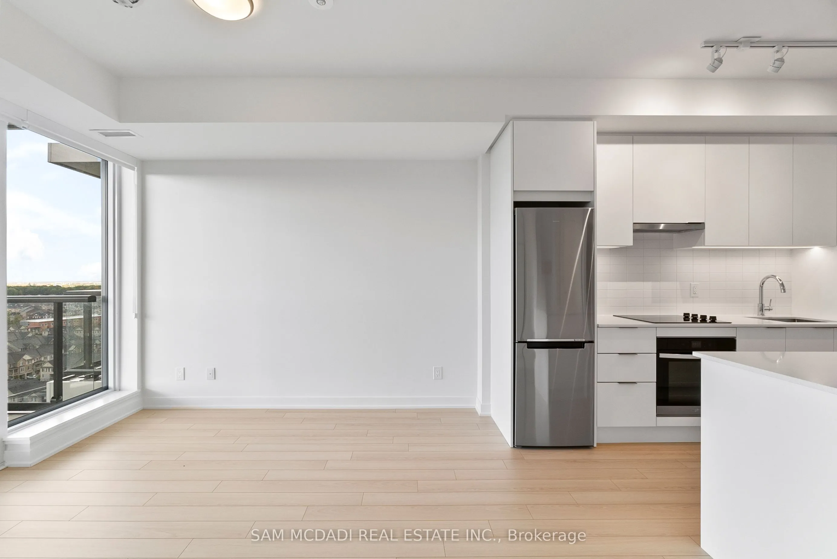3079 Trafalgar Road, #1805