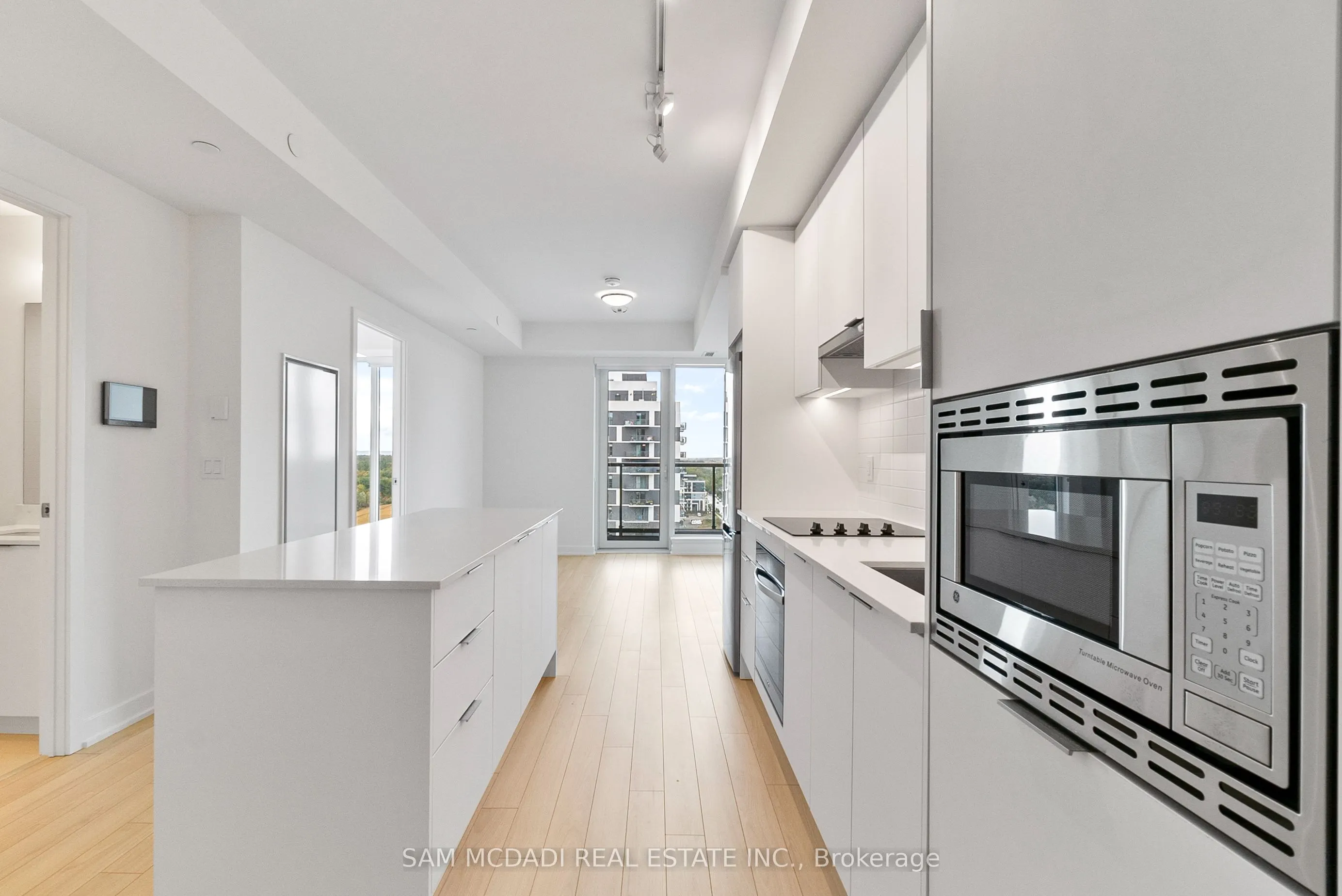 3079 Trafalgar Road, #1805