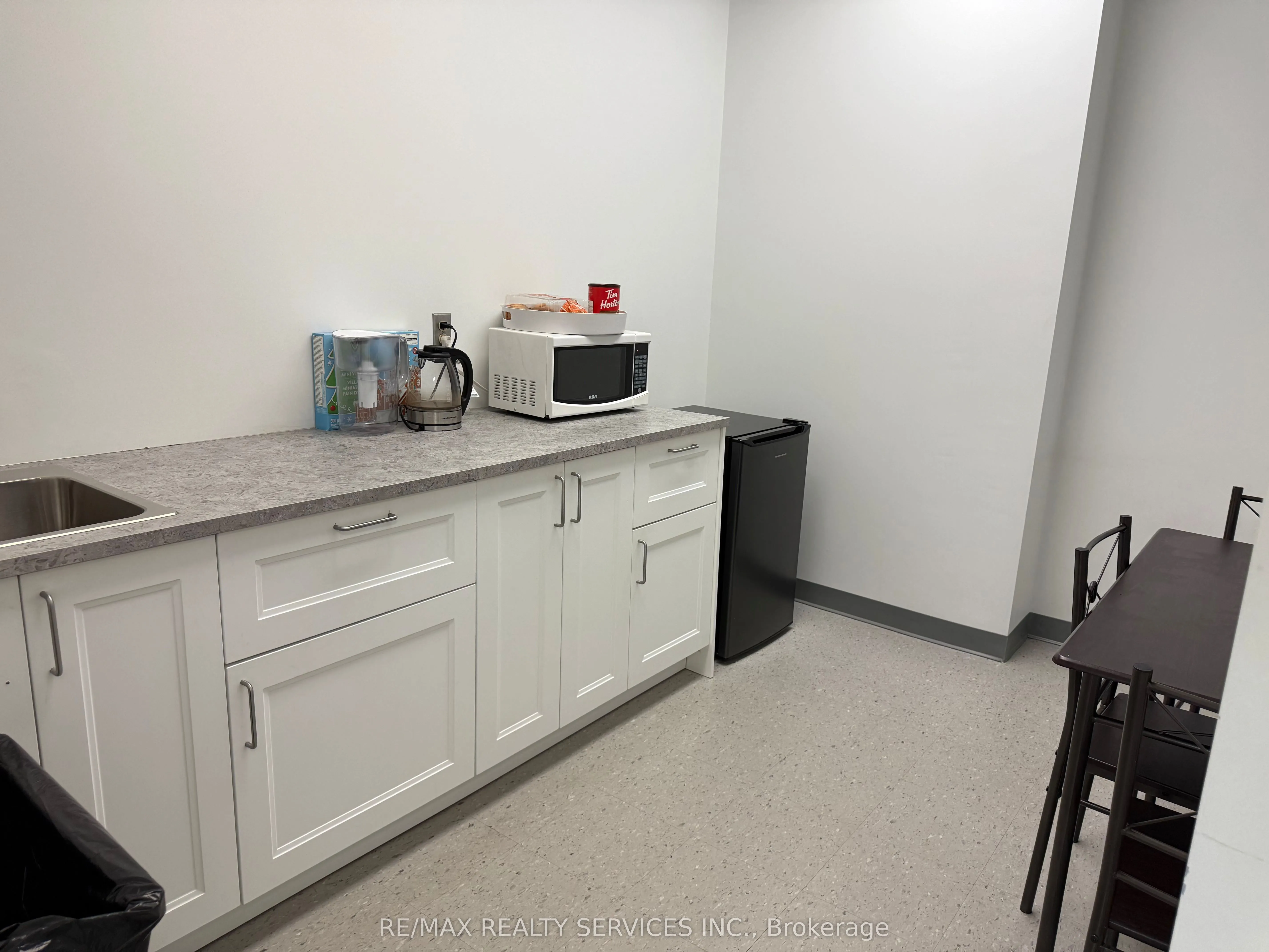 6705 TOMKEN Road, #219