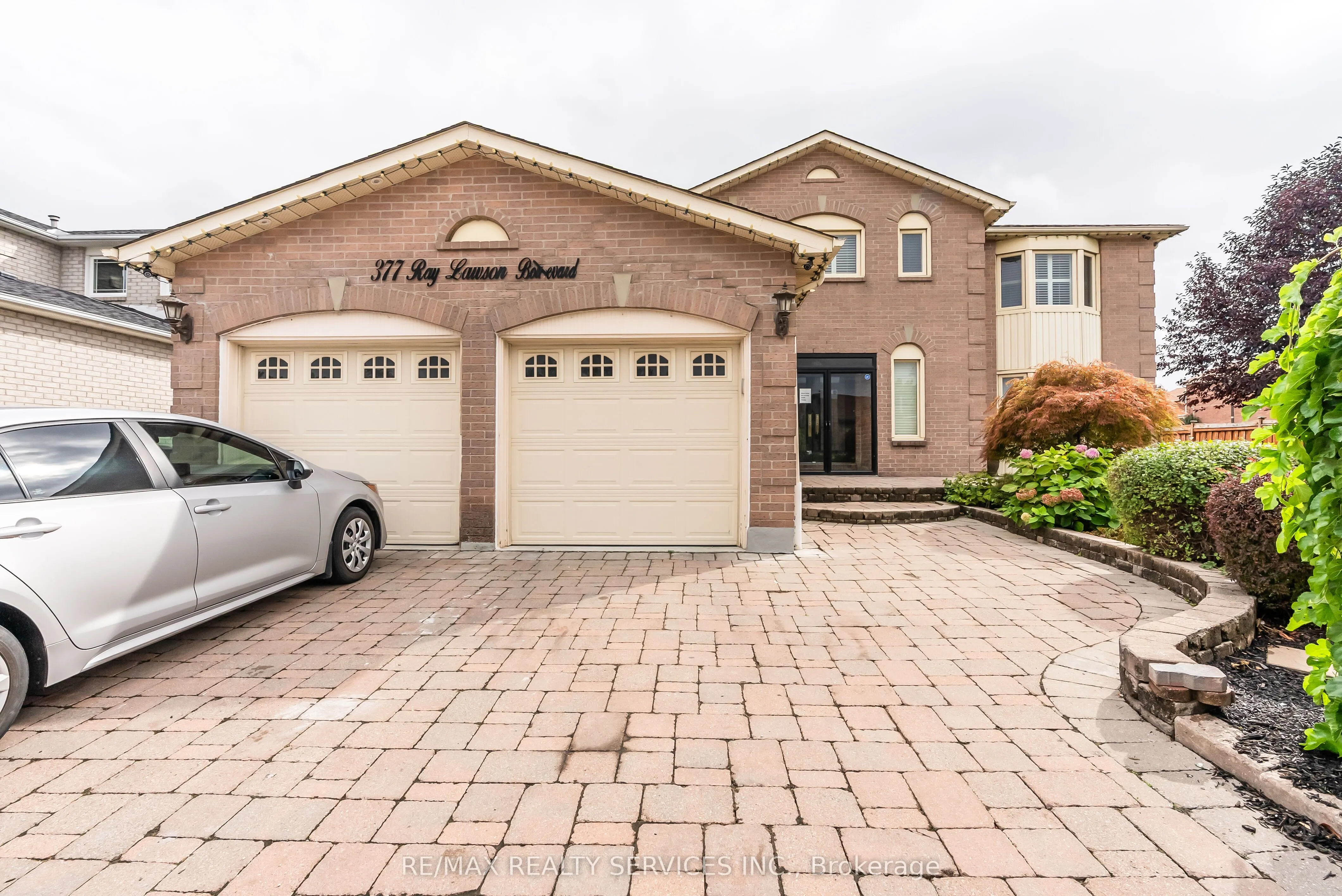 377 Ray Lawson Boulevard