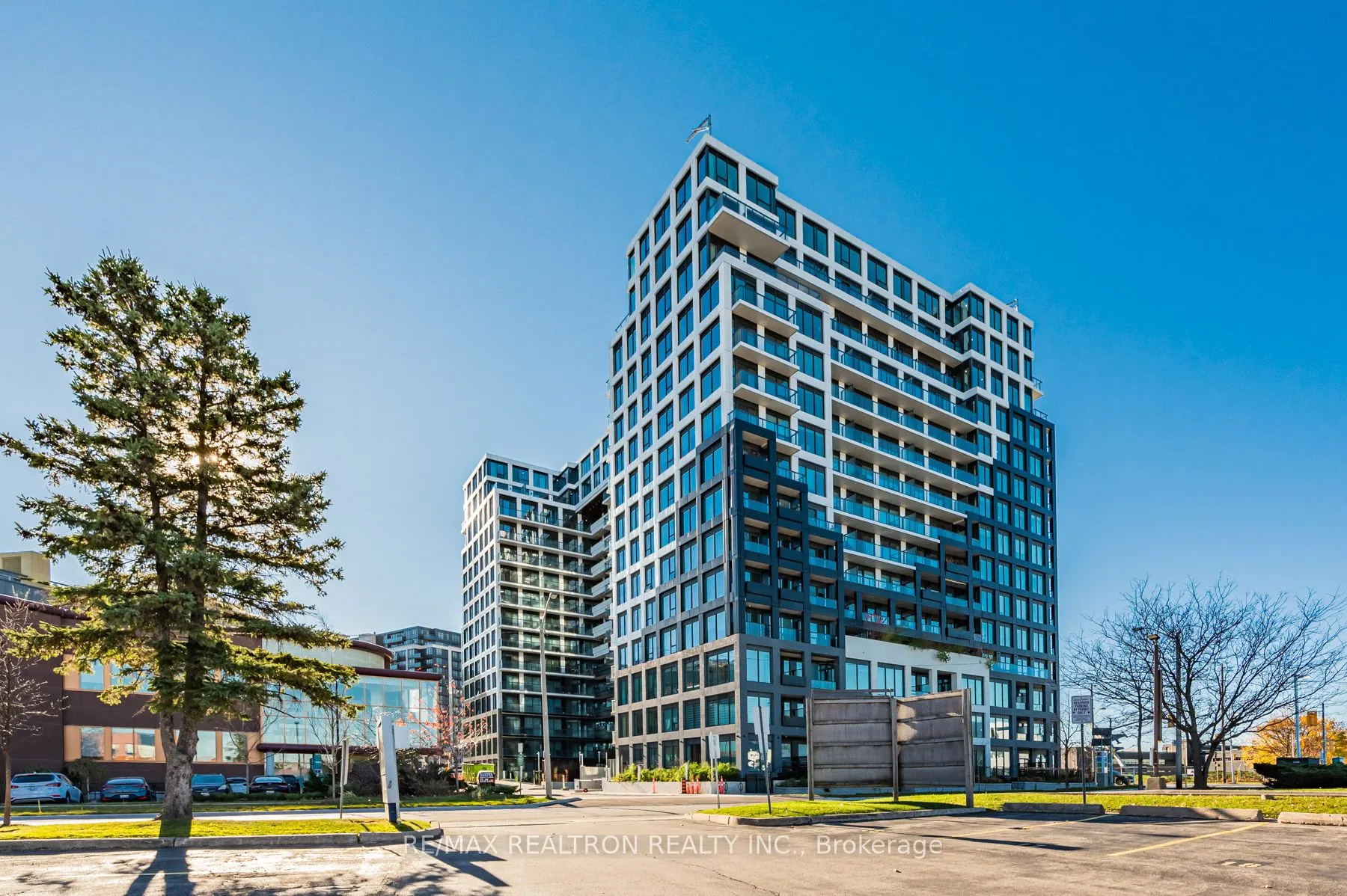 1100 Sheppard Avenue W, #1523