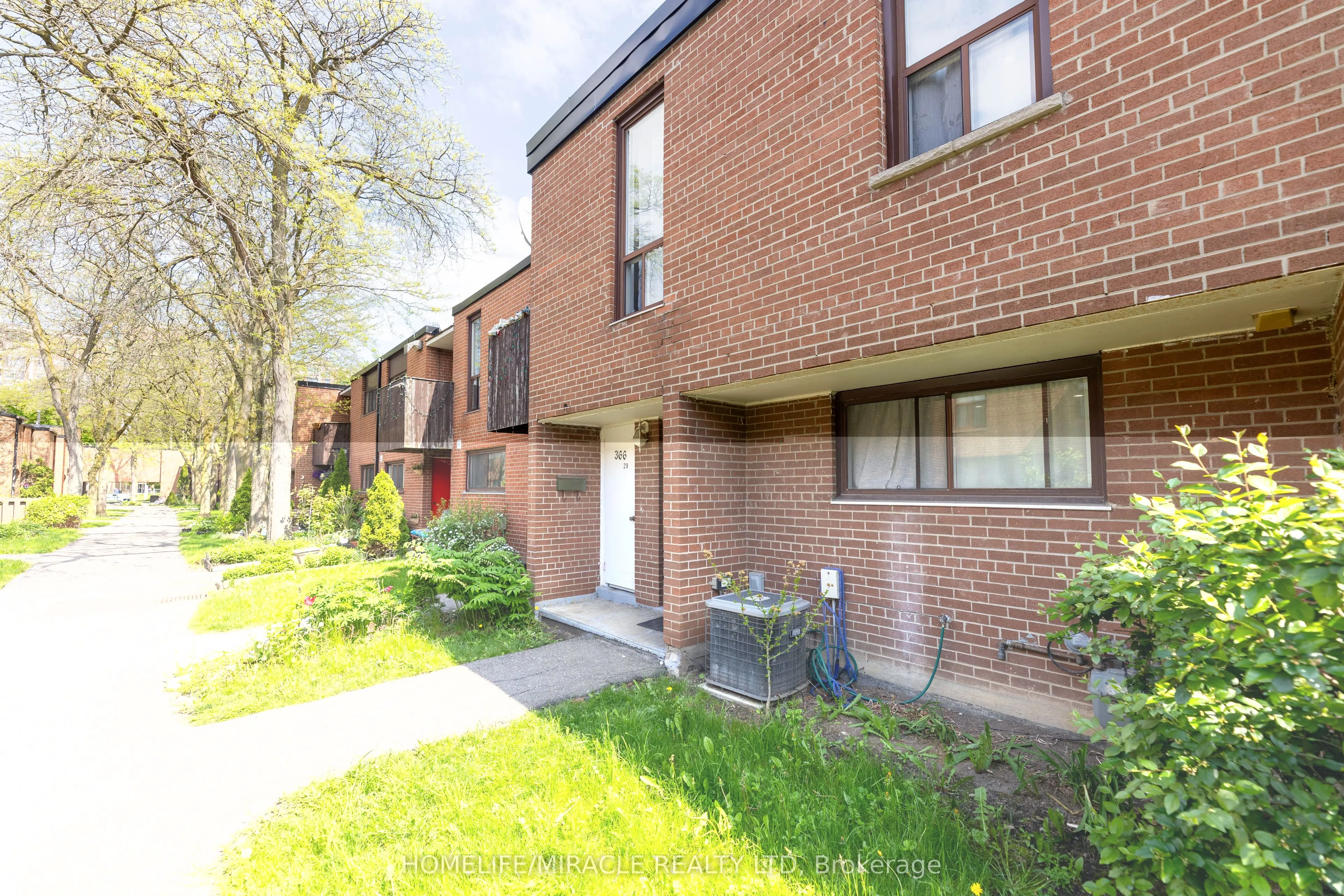 366 Driftwood Avenue, #20