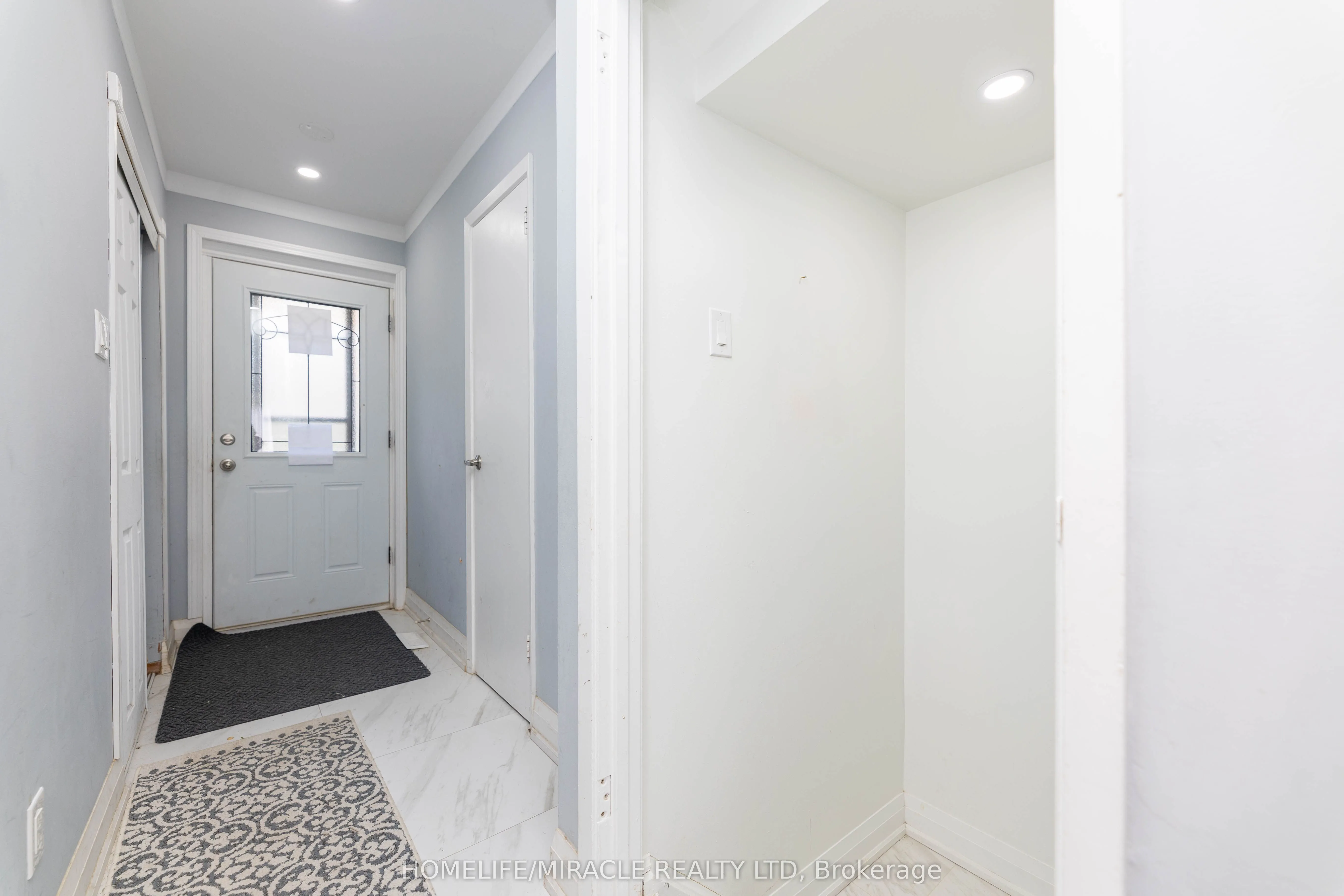 366 Driftwood Avenue, #20