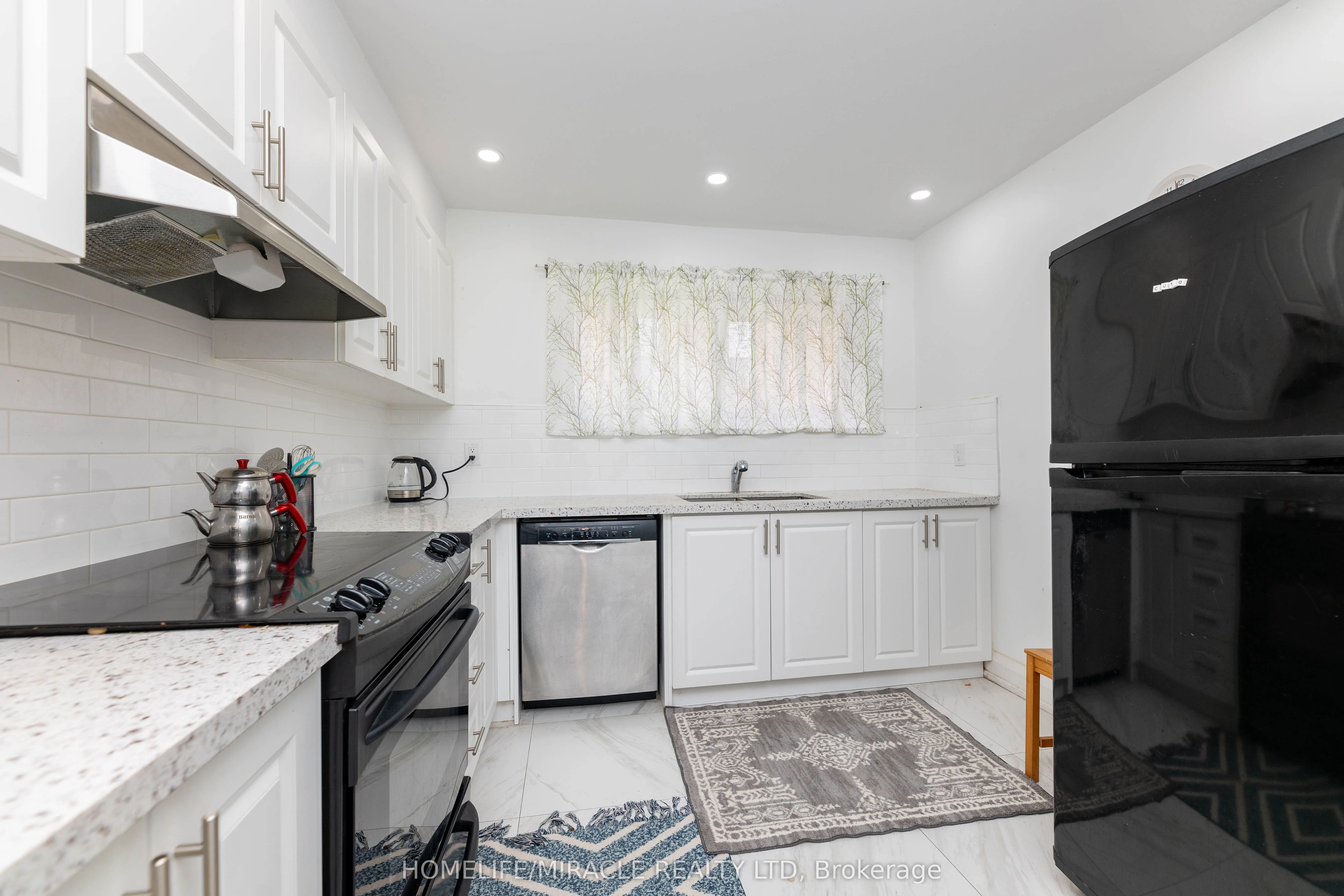 366 Driftwood Avenue, #20