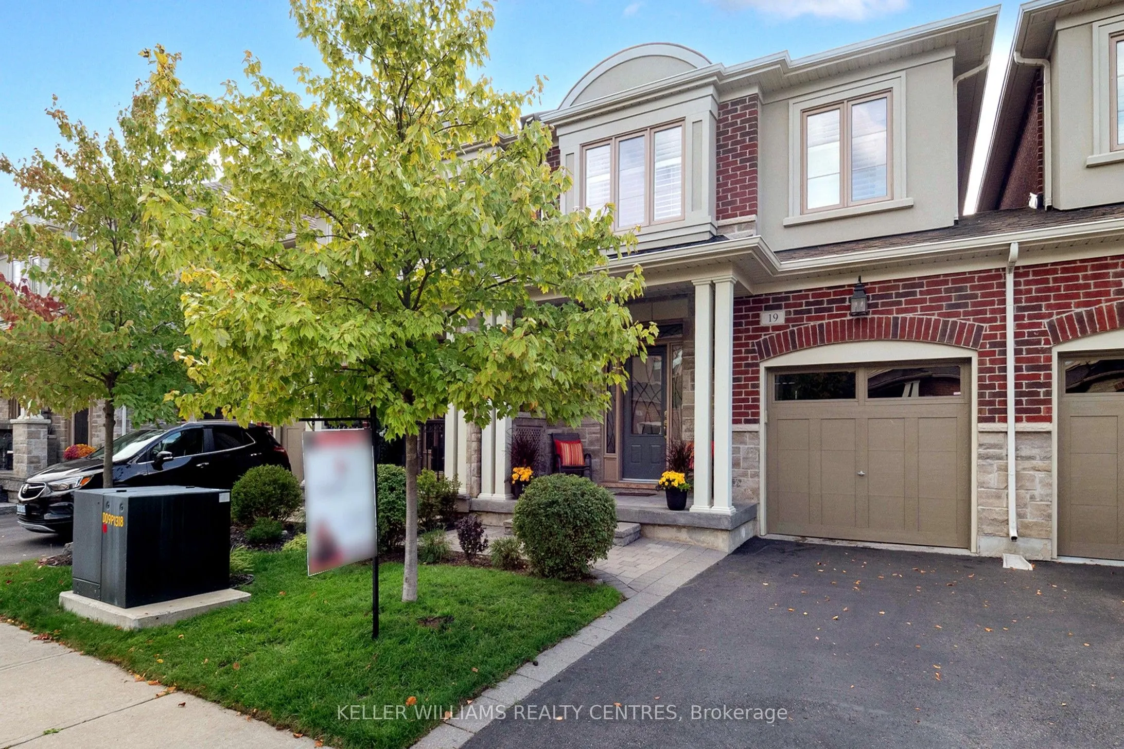 19 Diamond Leaf Lane