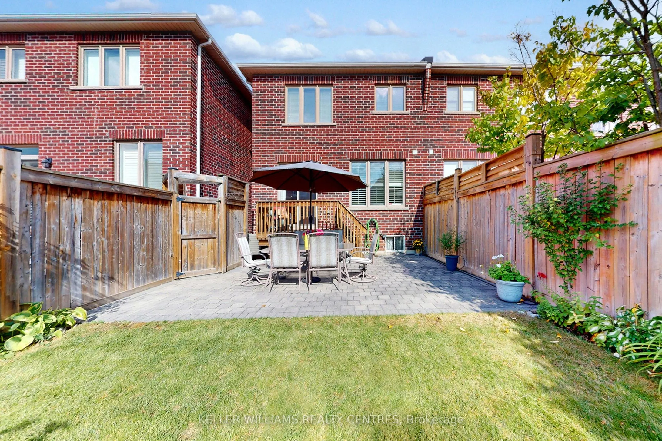 19 Diamond Leaf Lane