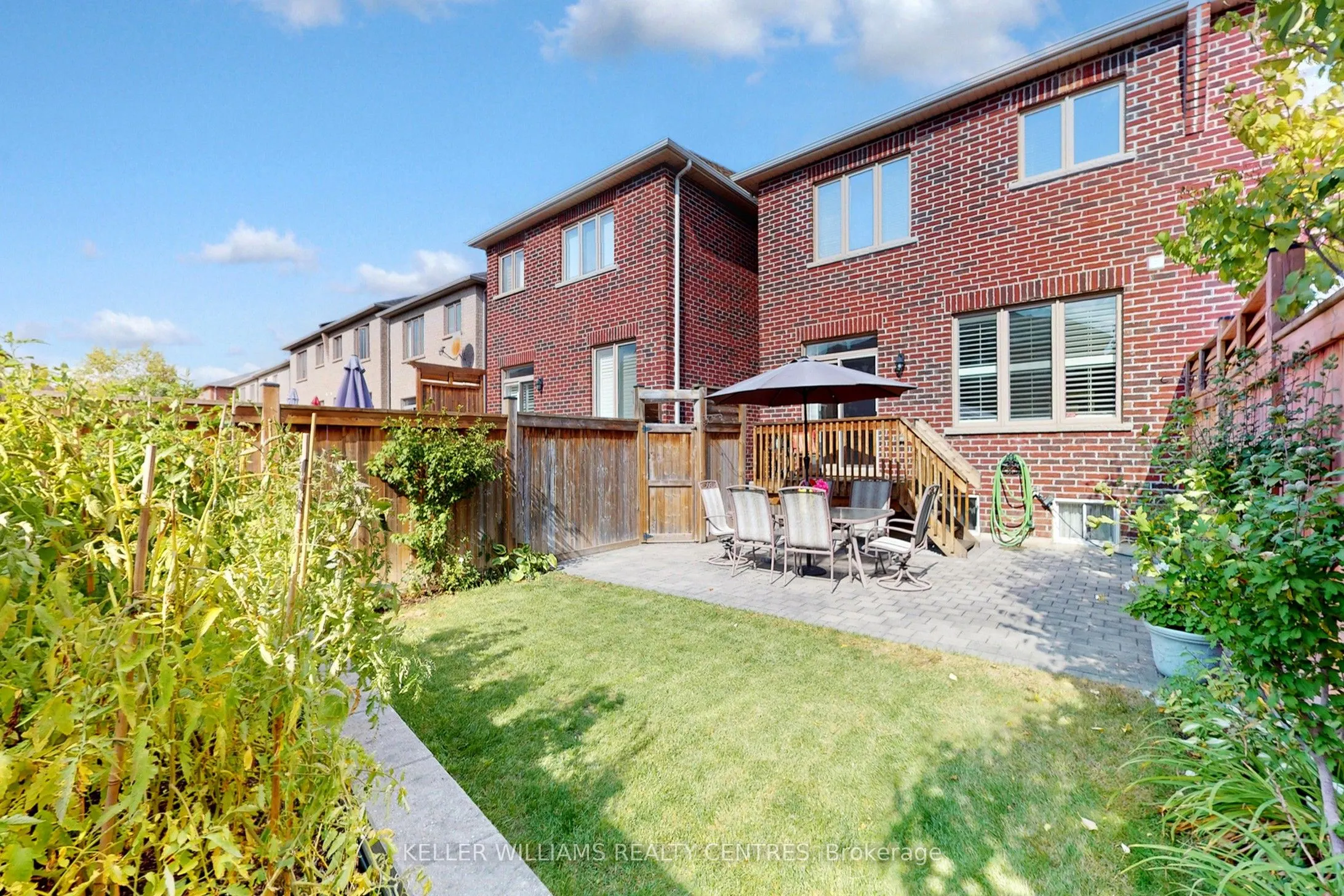 19 Diamond Leaf Lane