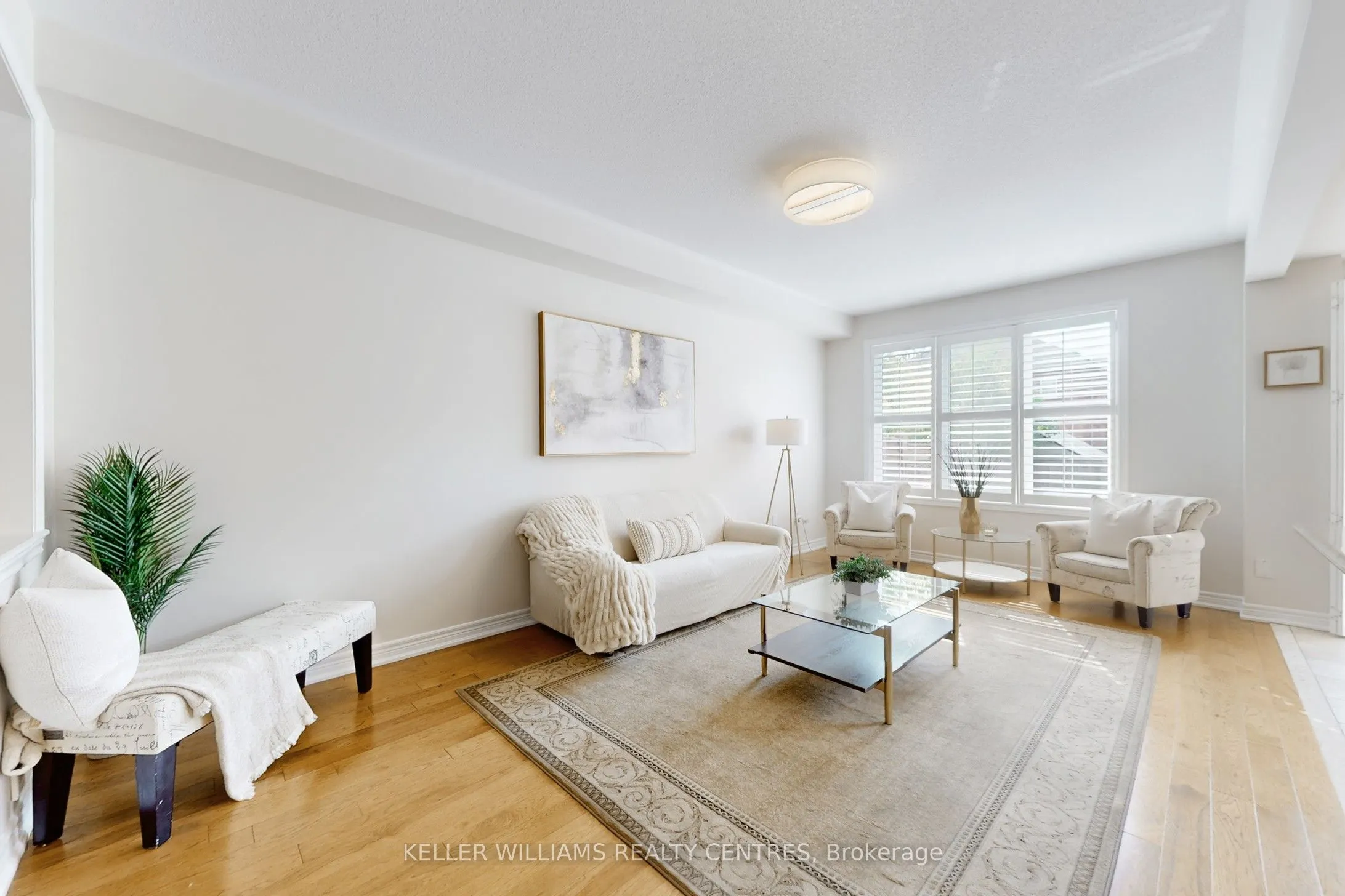 19 Diamond Leaf Lane