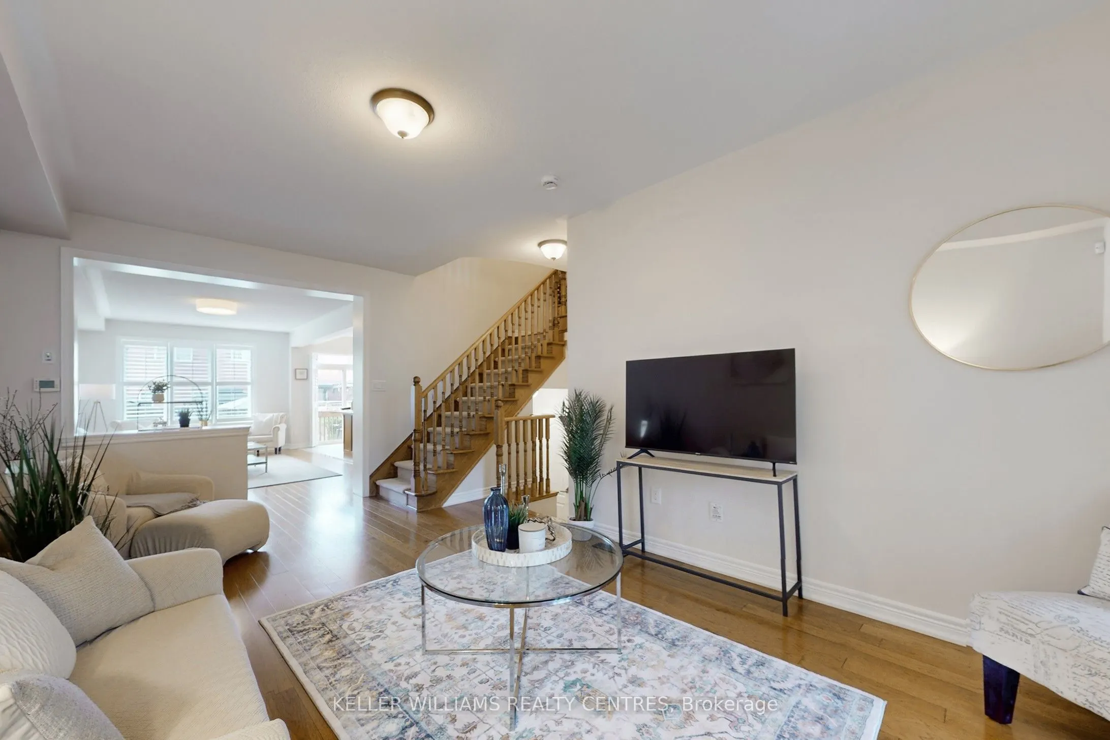 19 Diamond Leaf Lane