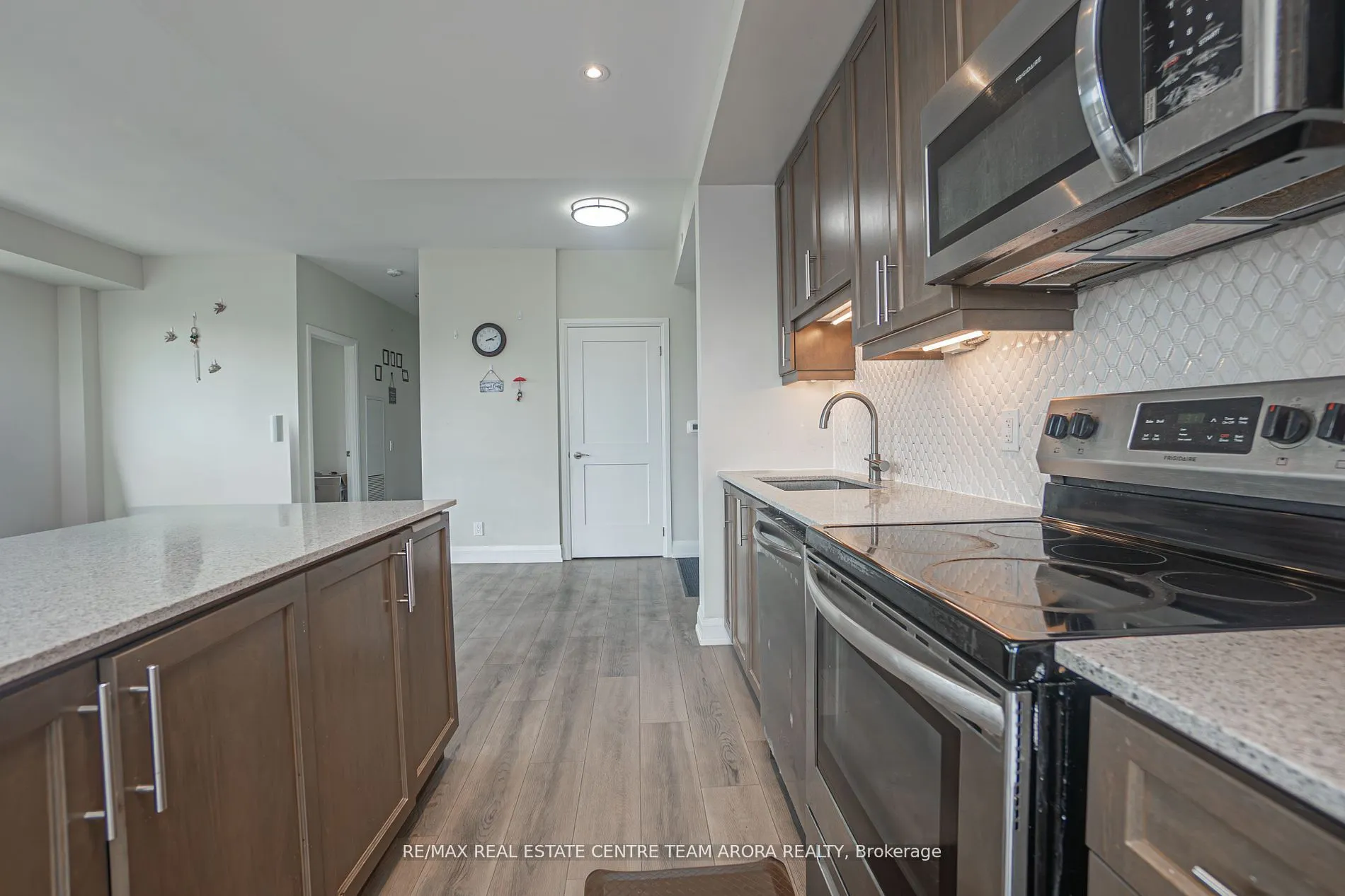 15 Lynch Street, #608