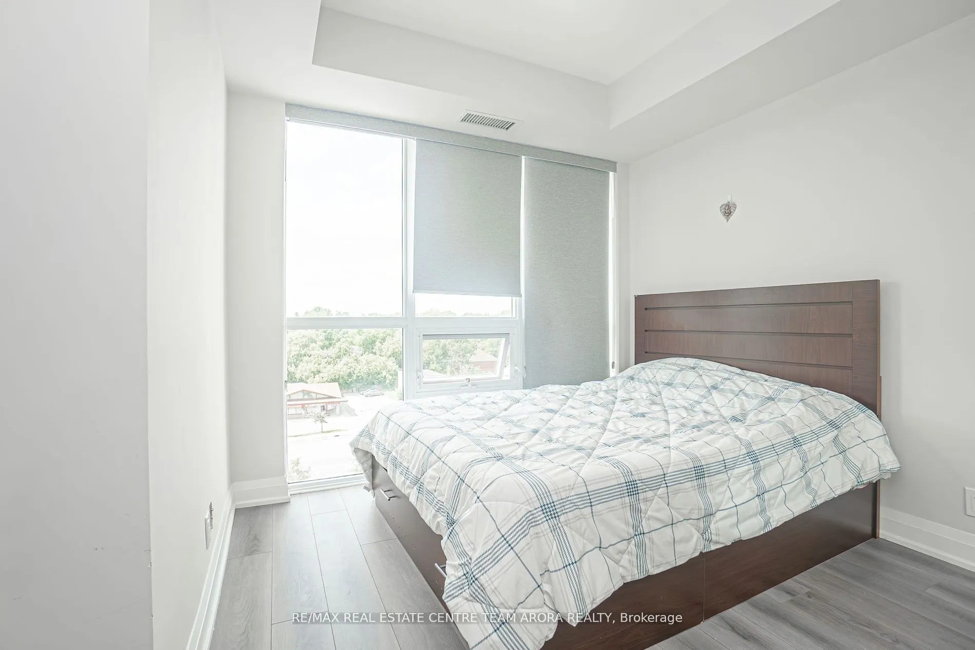 15 Lynch Street, #608