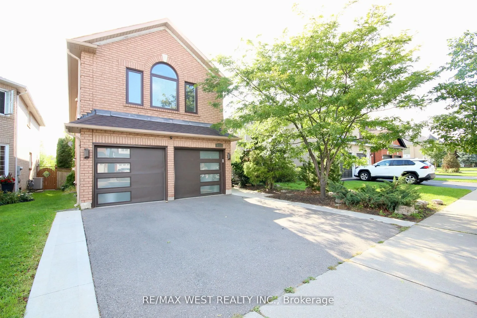 7374 Black Walnut Trail