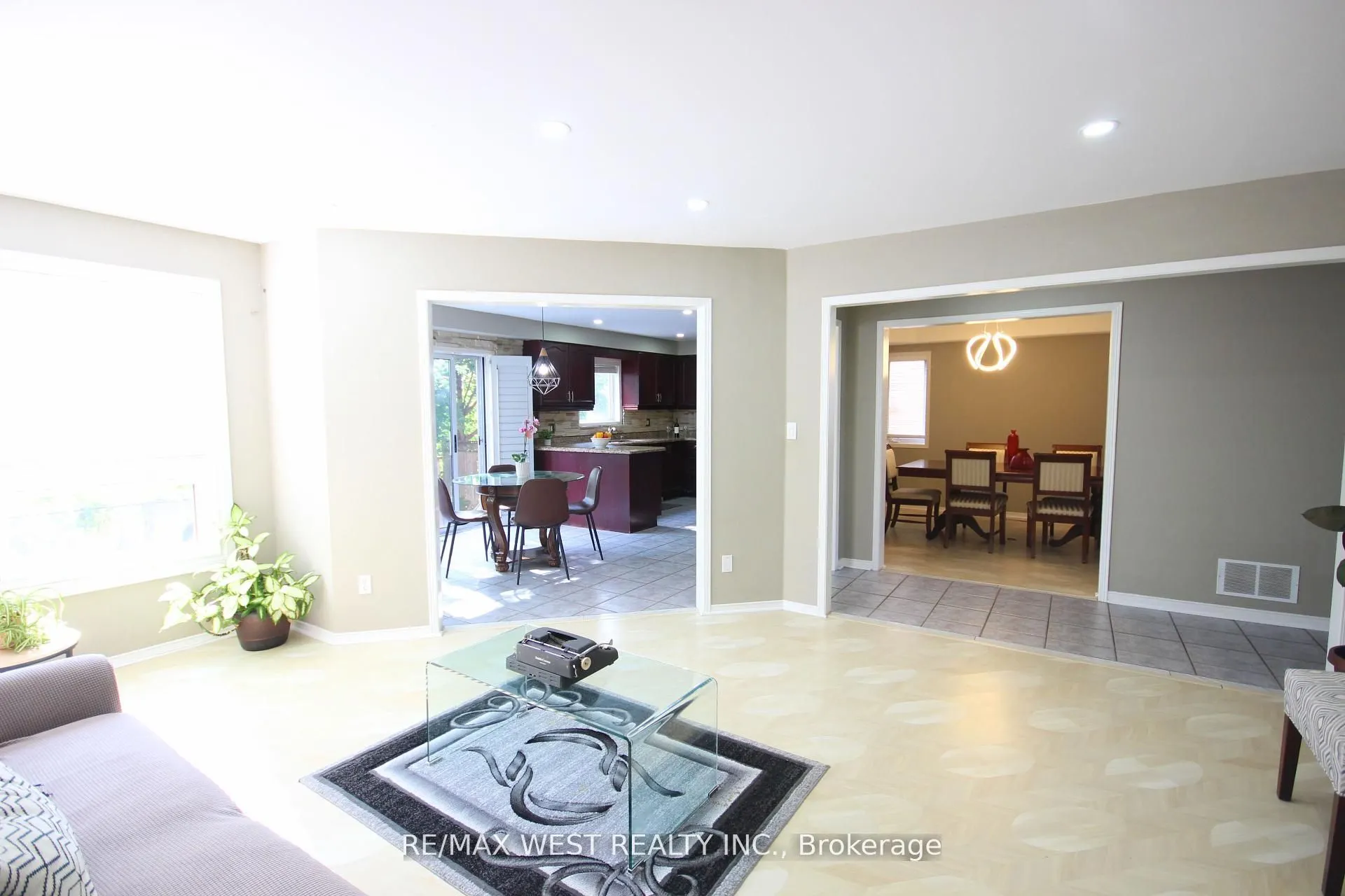 7374 Black Walnut Trail