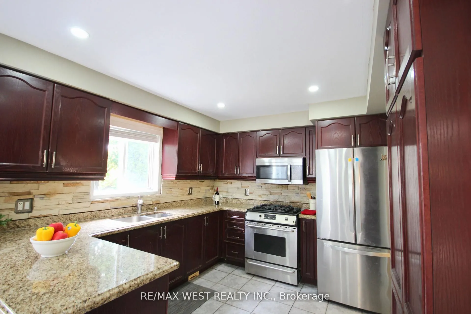 7374 Black Walnut Trail