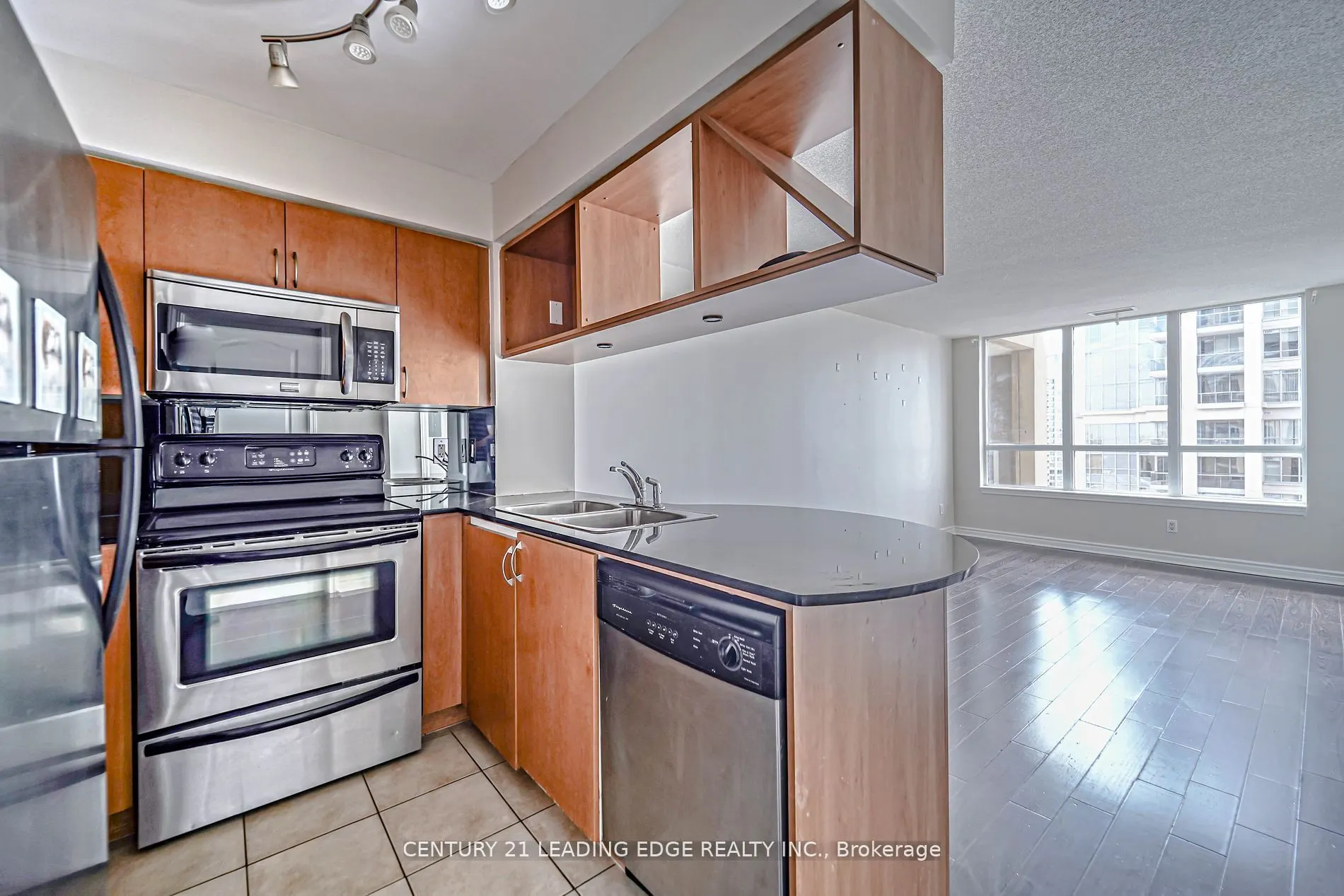 4090 Living Arts Drive, #2512