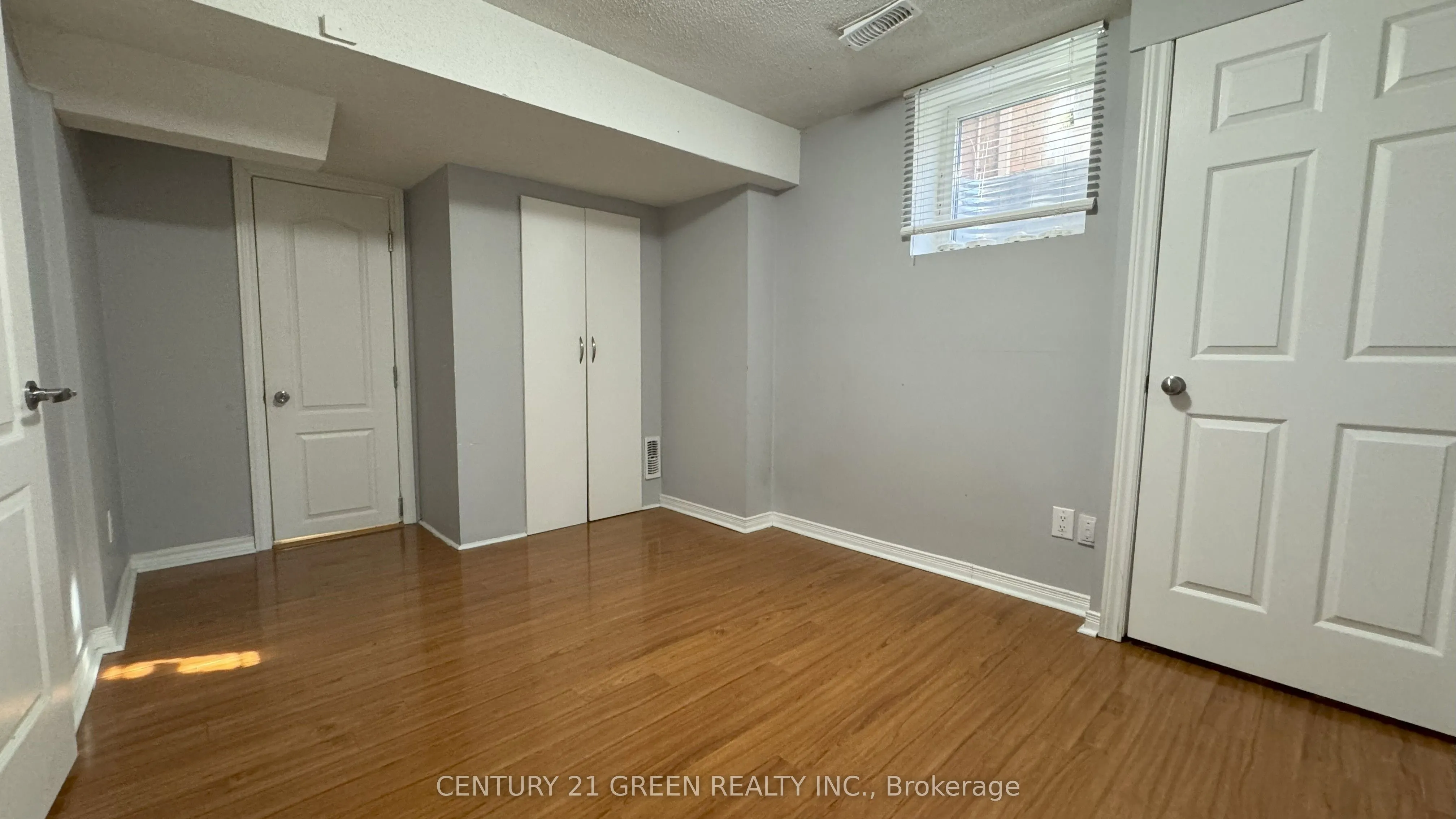 8 Natalie Court, #Lower